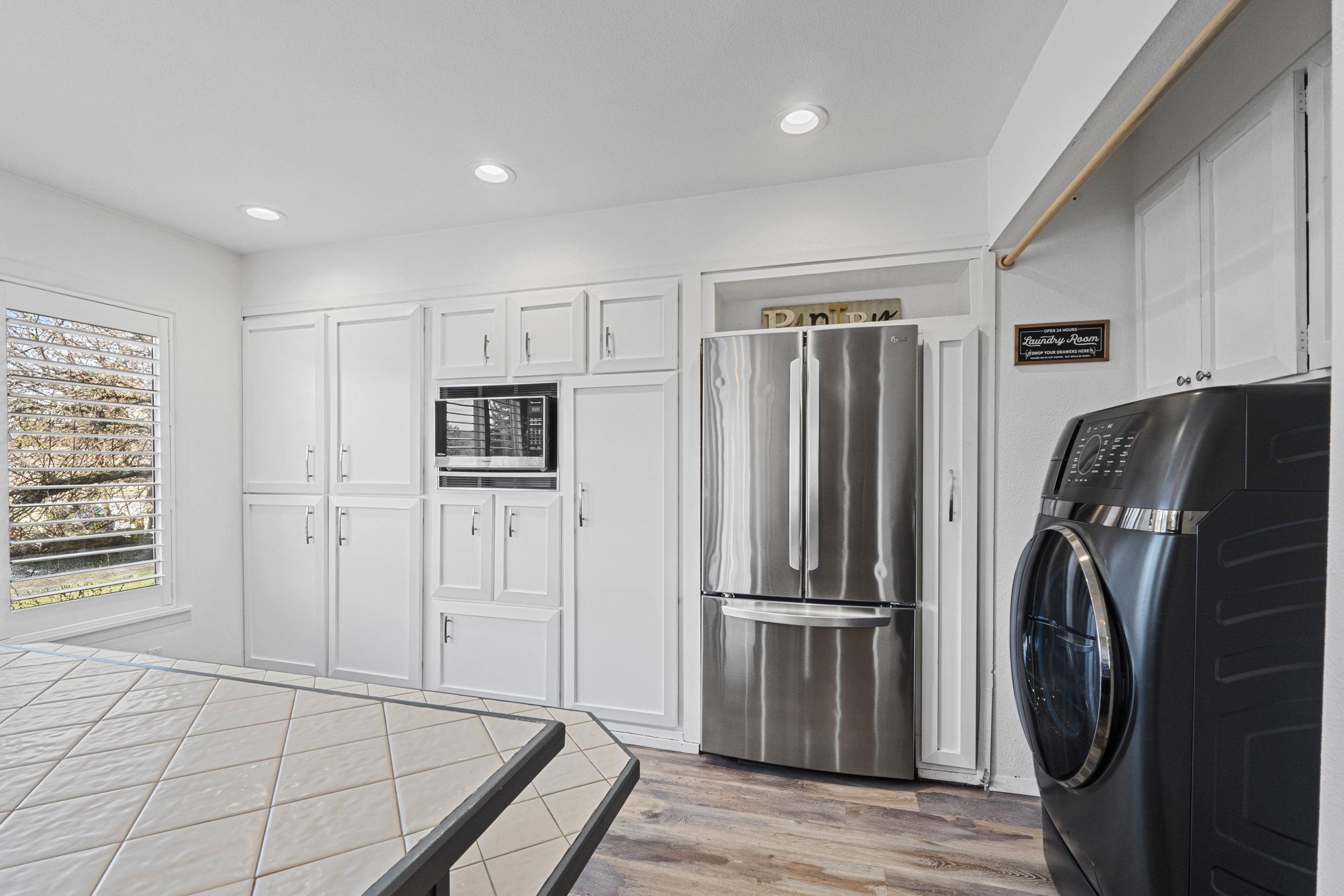 102 Crestview Dr