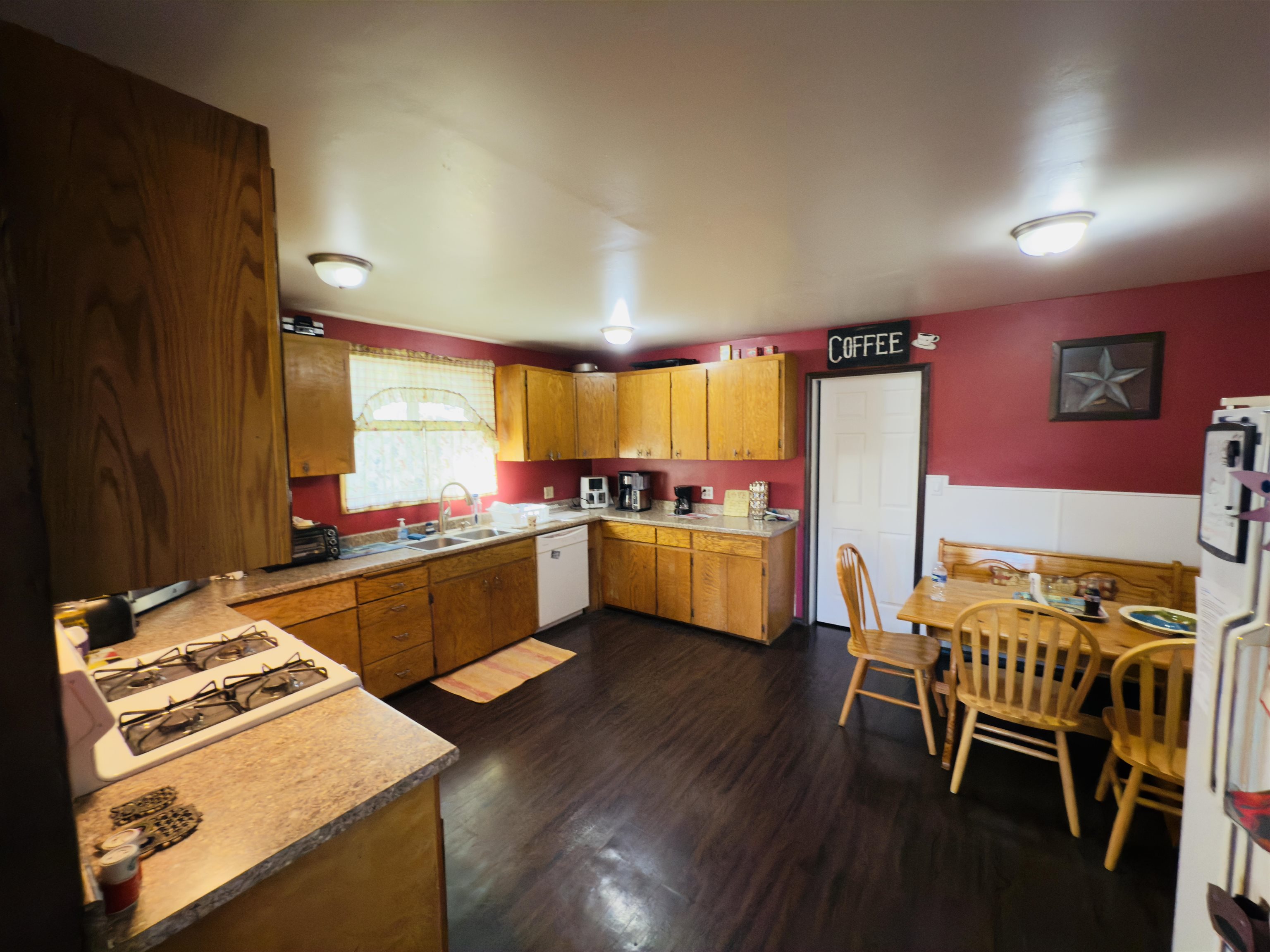 1808 W Augusta Ave