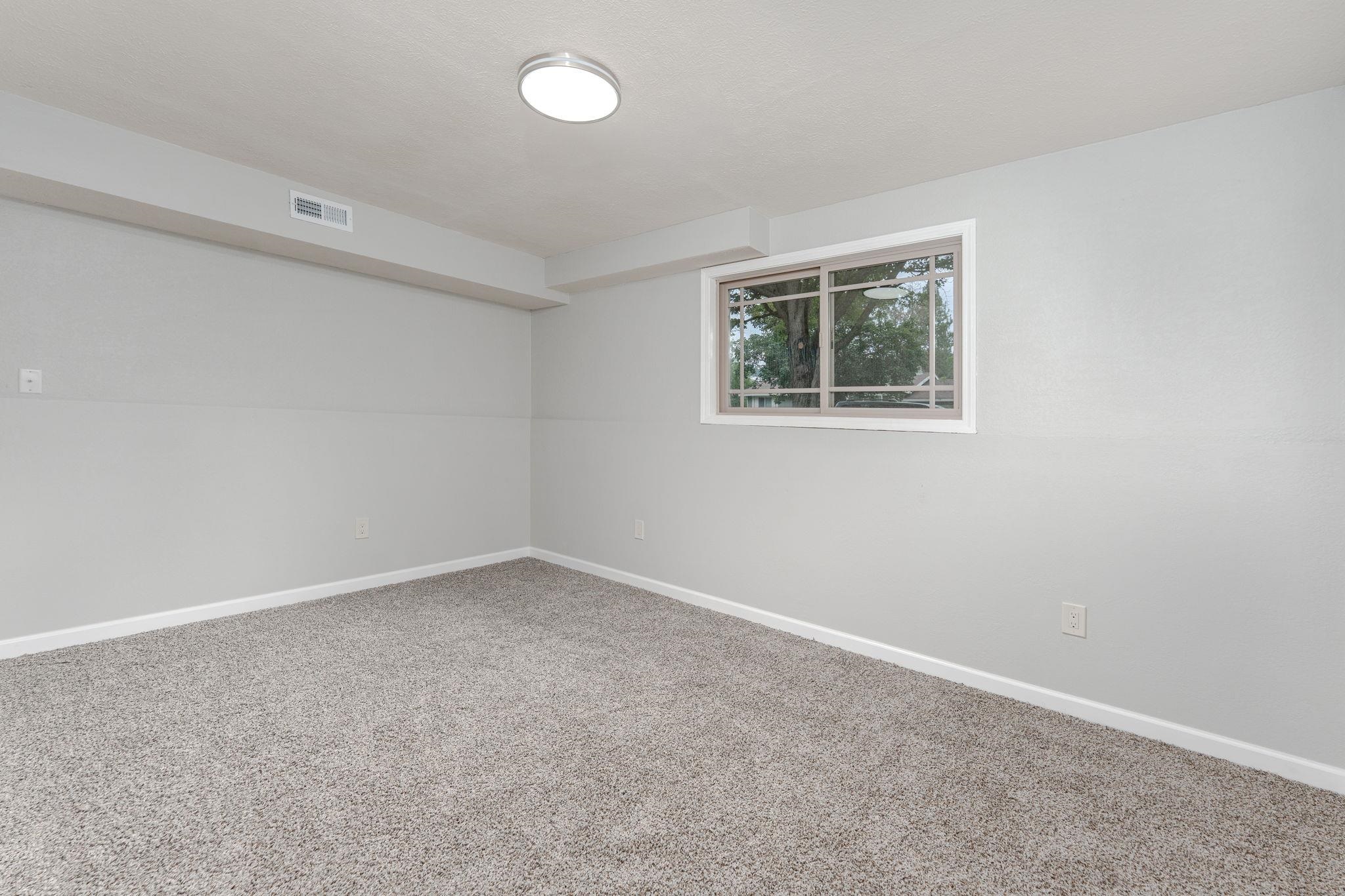117 E Franklin Dr