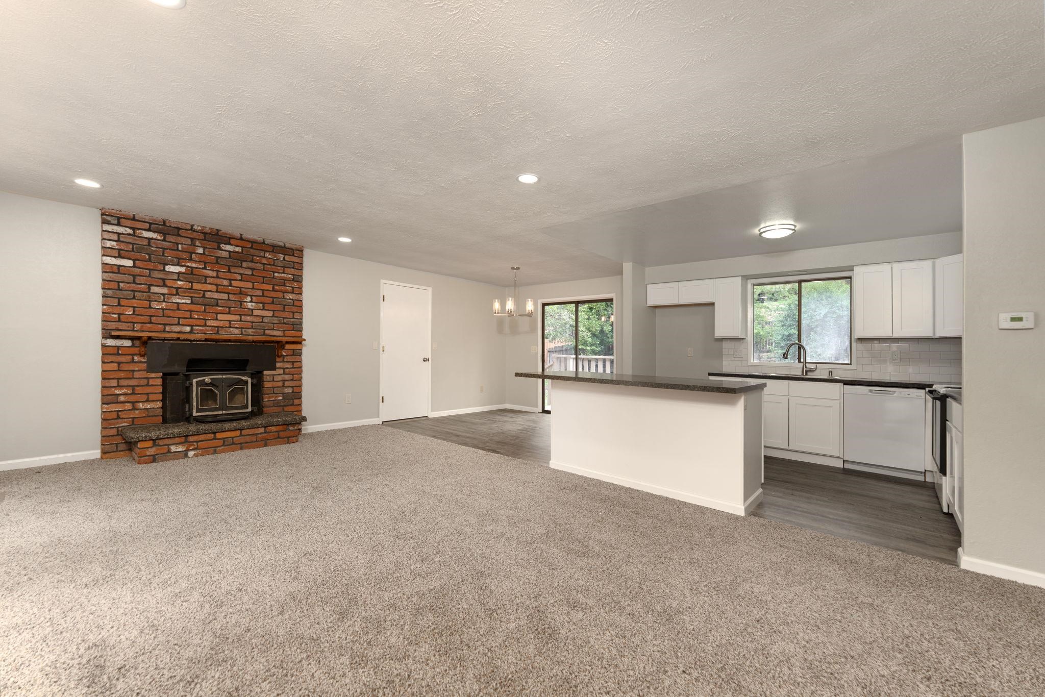 117 E Franklin Dr
