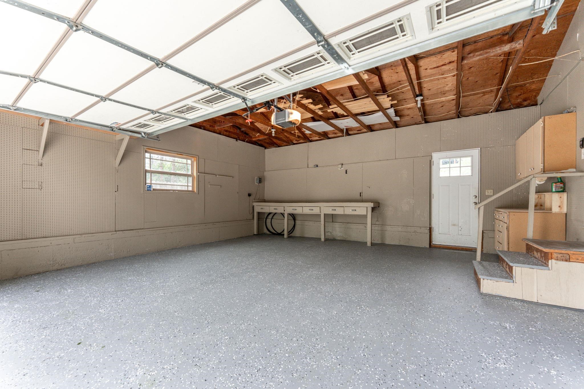 117 E Franklin Dr
