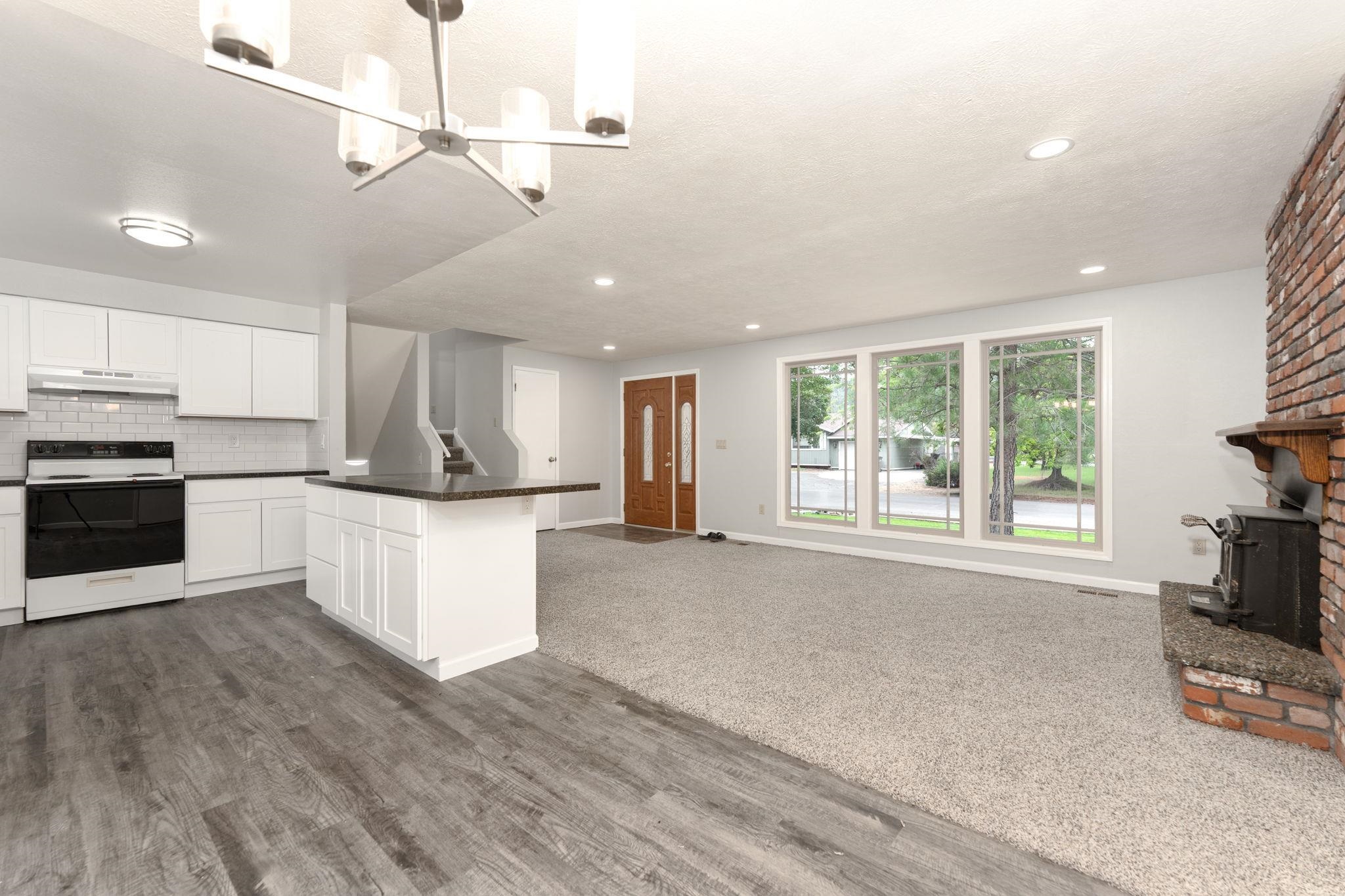 117 E Franklin Dr