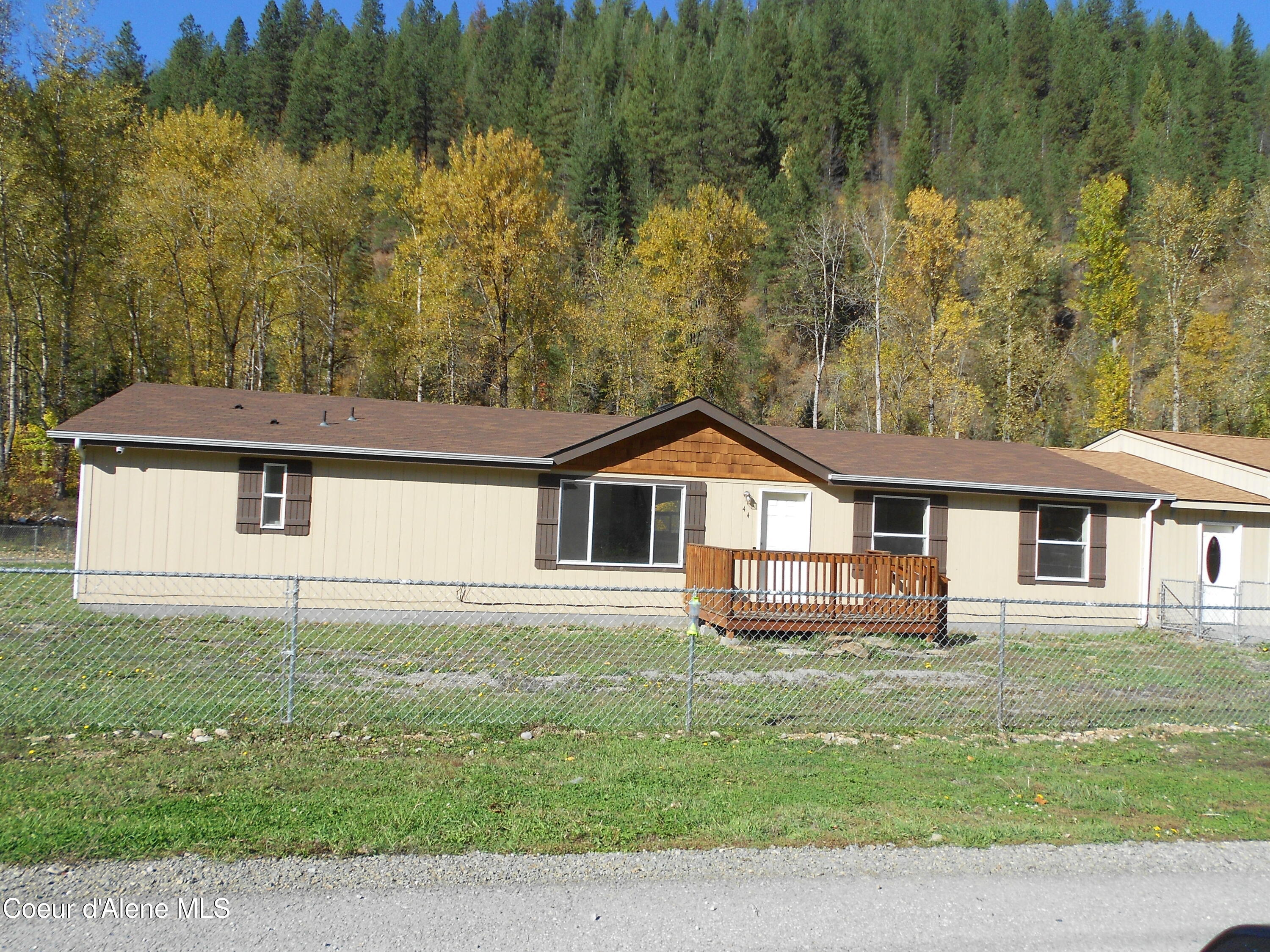 44 Crescent Dr