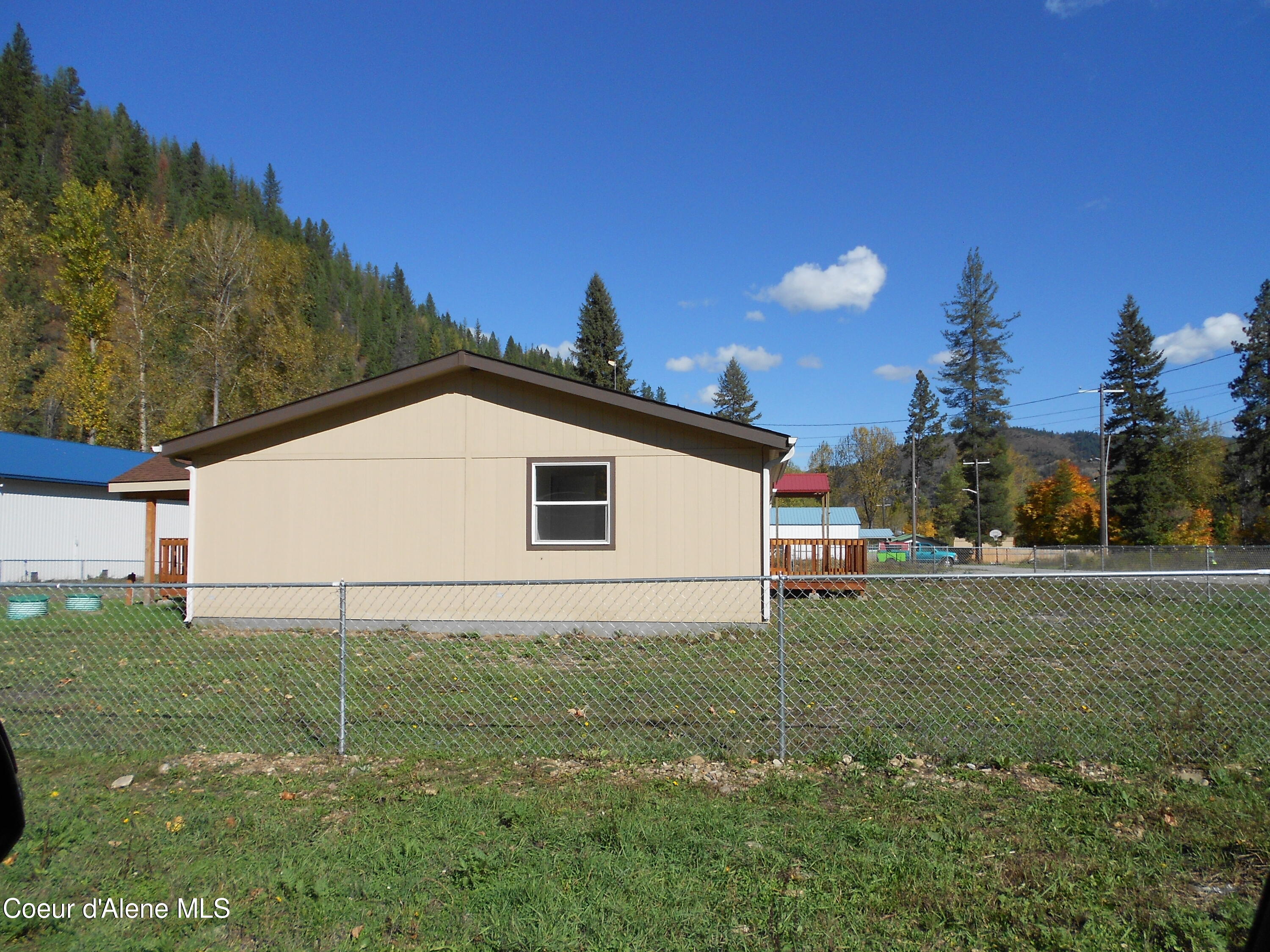 44 Crescent Dr