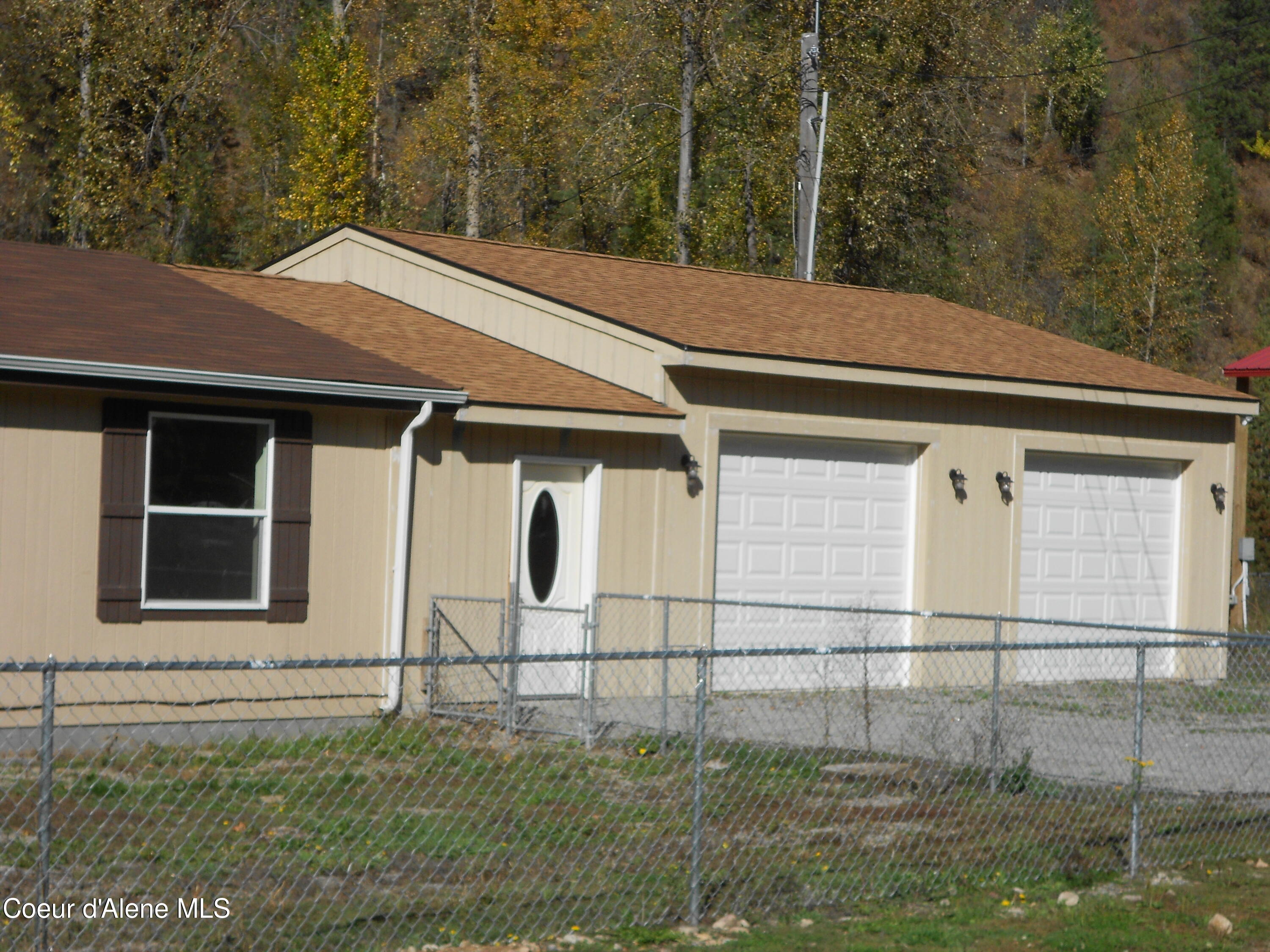 44 Crescent Dr