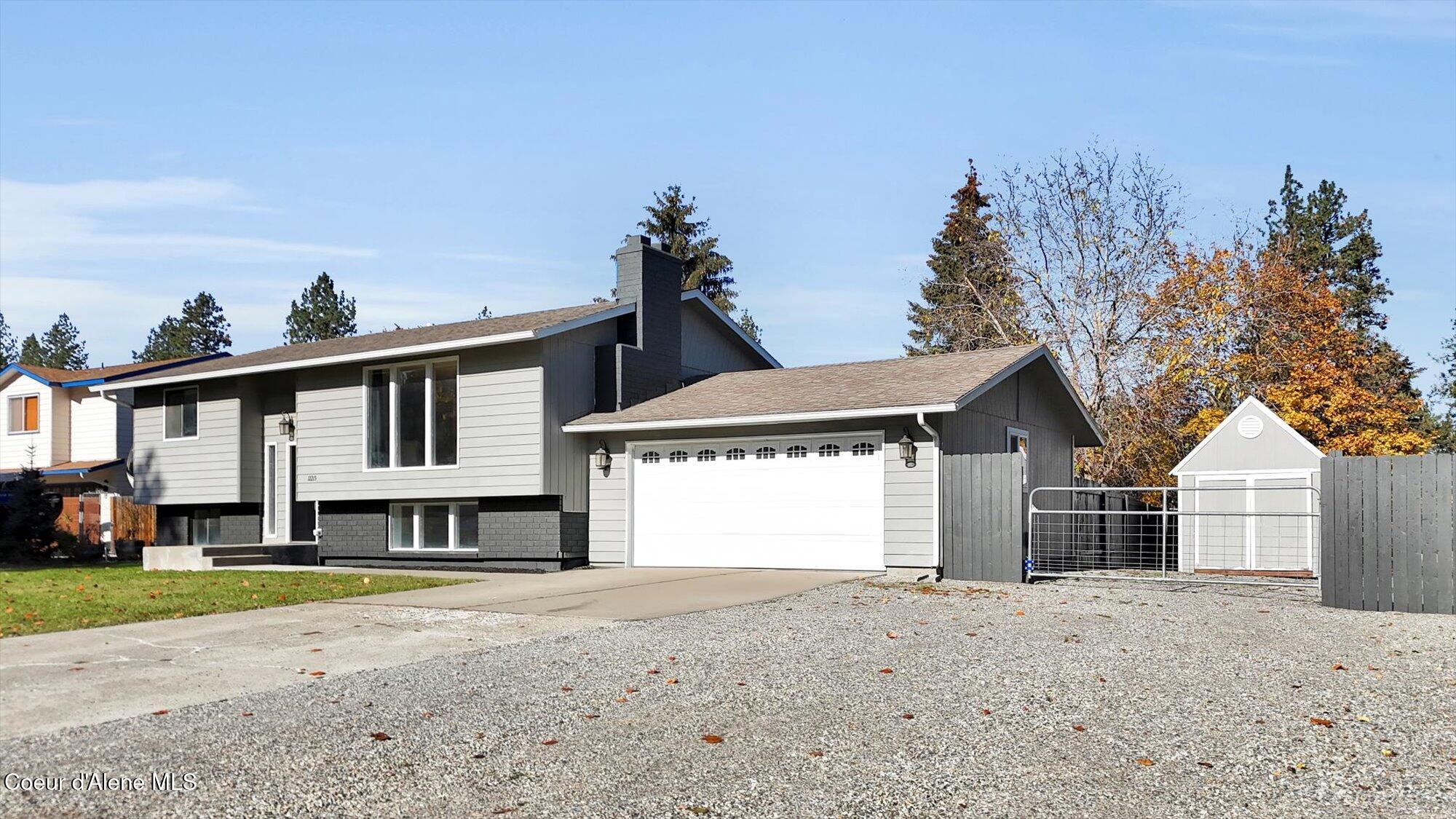 12215 W Park Ln