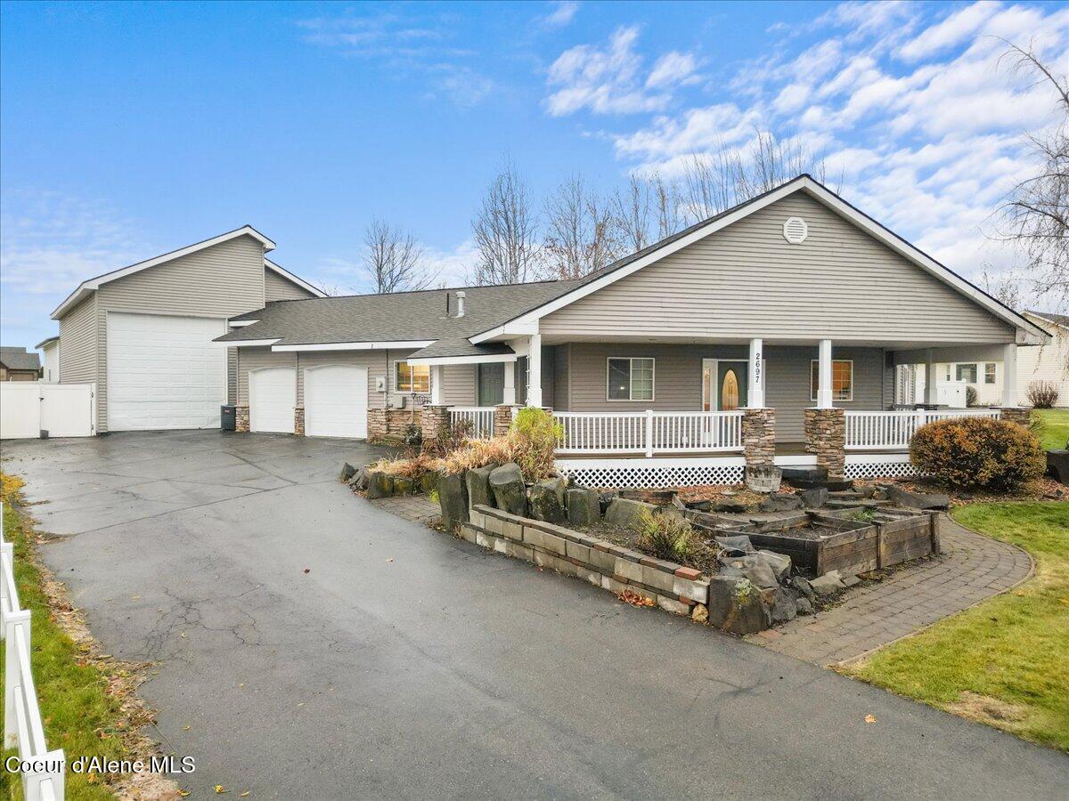 2697 N DISTANT STAR RD
