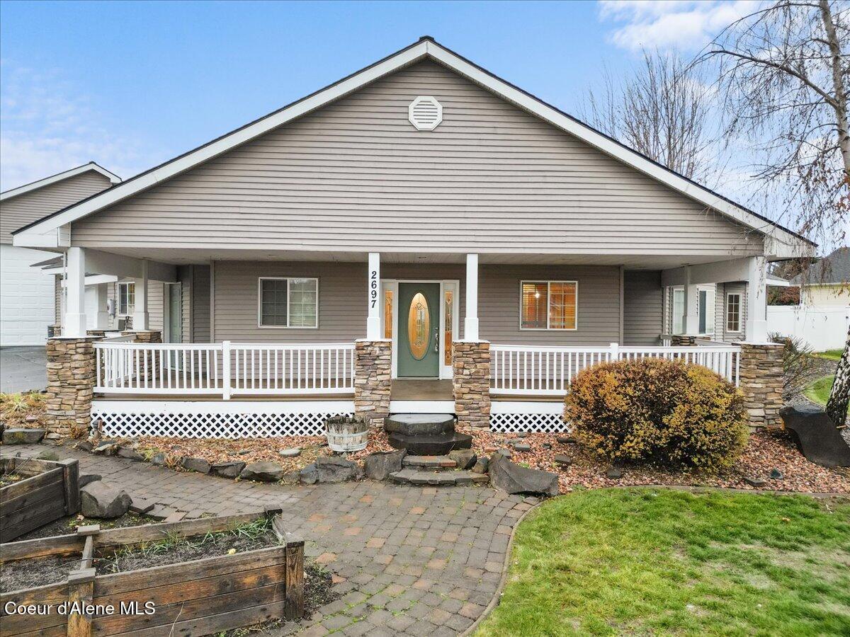 2697 N DISTANT STAR RD