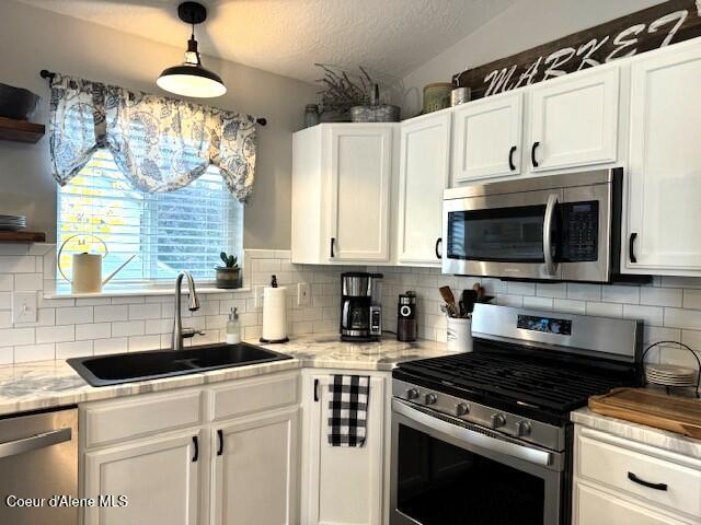 2311 N Stagecoach Dr
