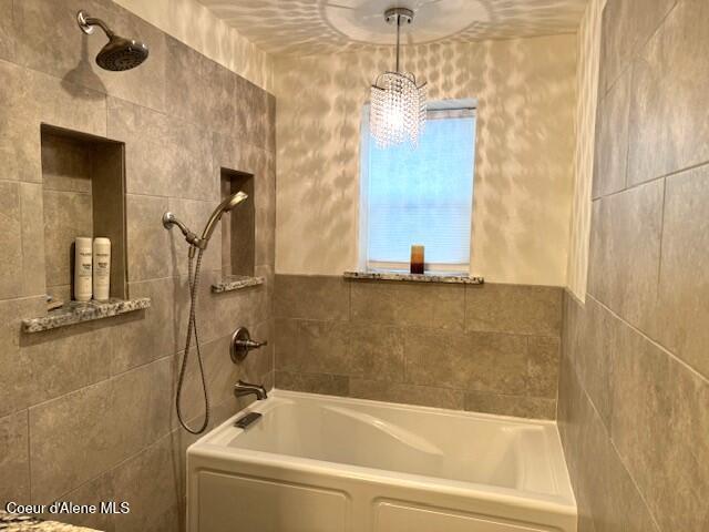 2311 N Stagecoach Dr