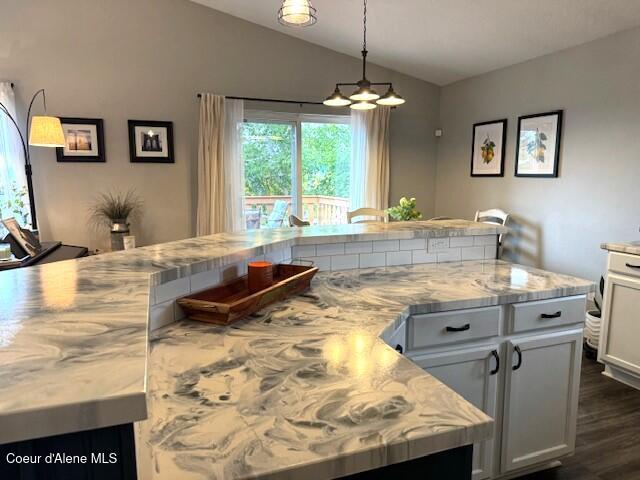 2311 N Stagecoach Dr