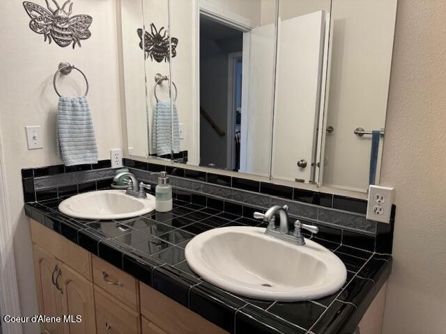 2311 N Stagecoach Dr