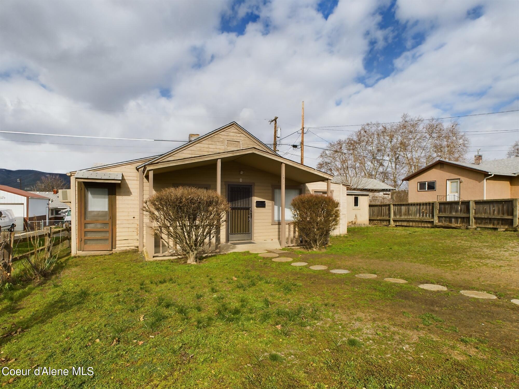 1515 14th Ave