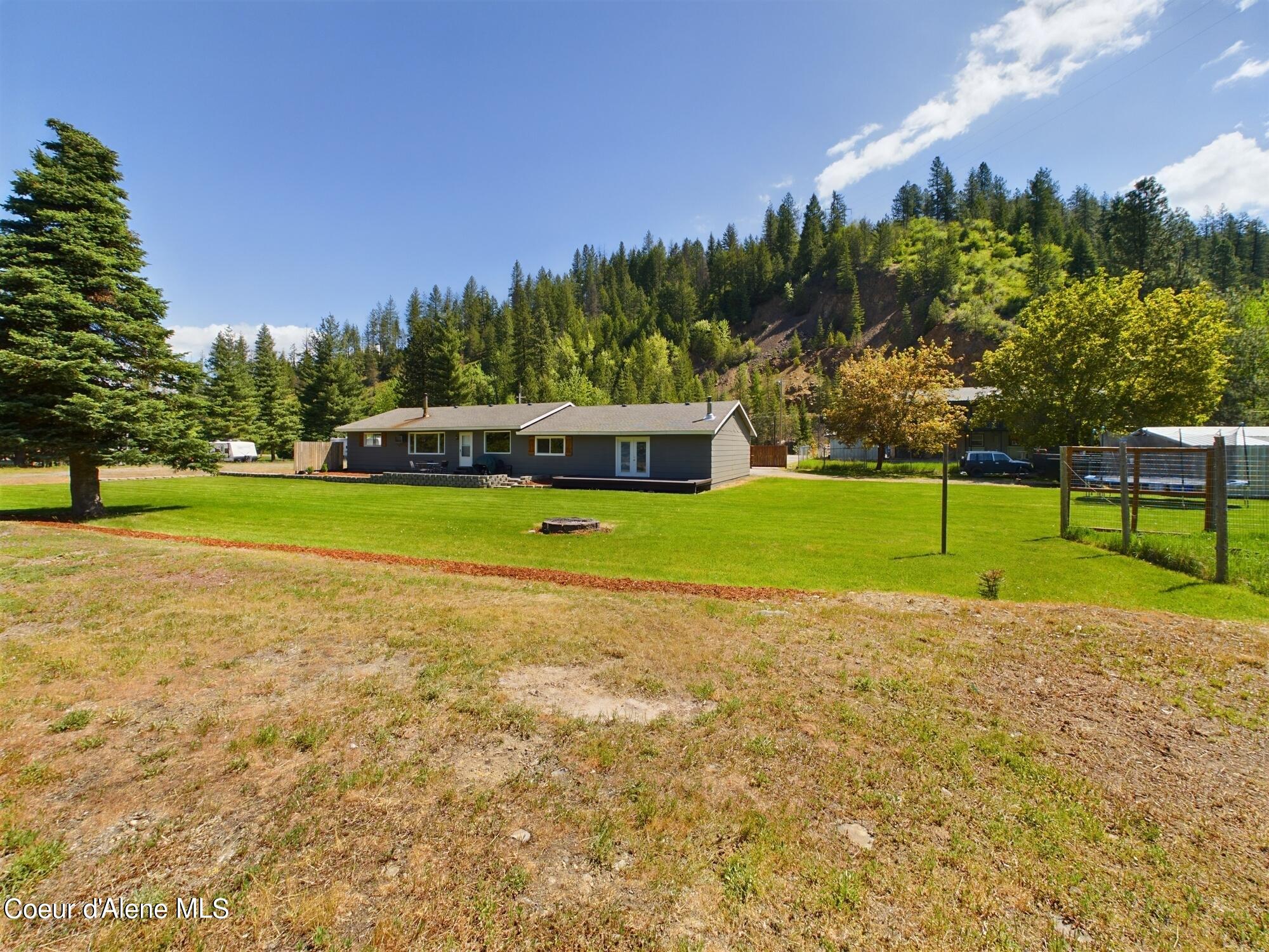 1588 Pinecreek Rd