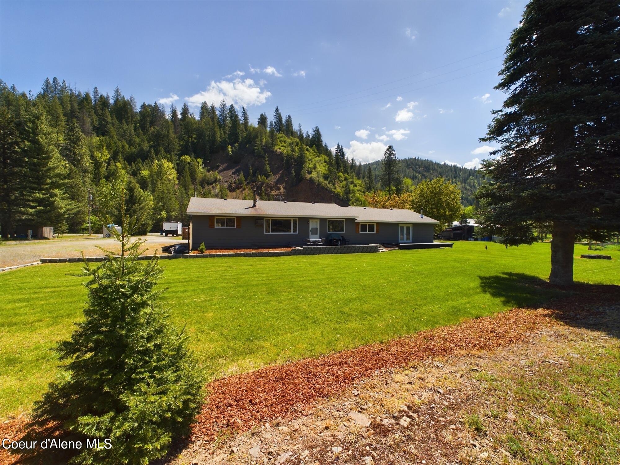 1588 Pinecreek Rd