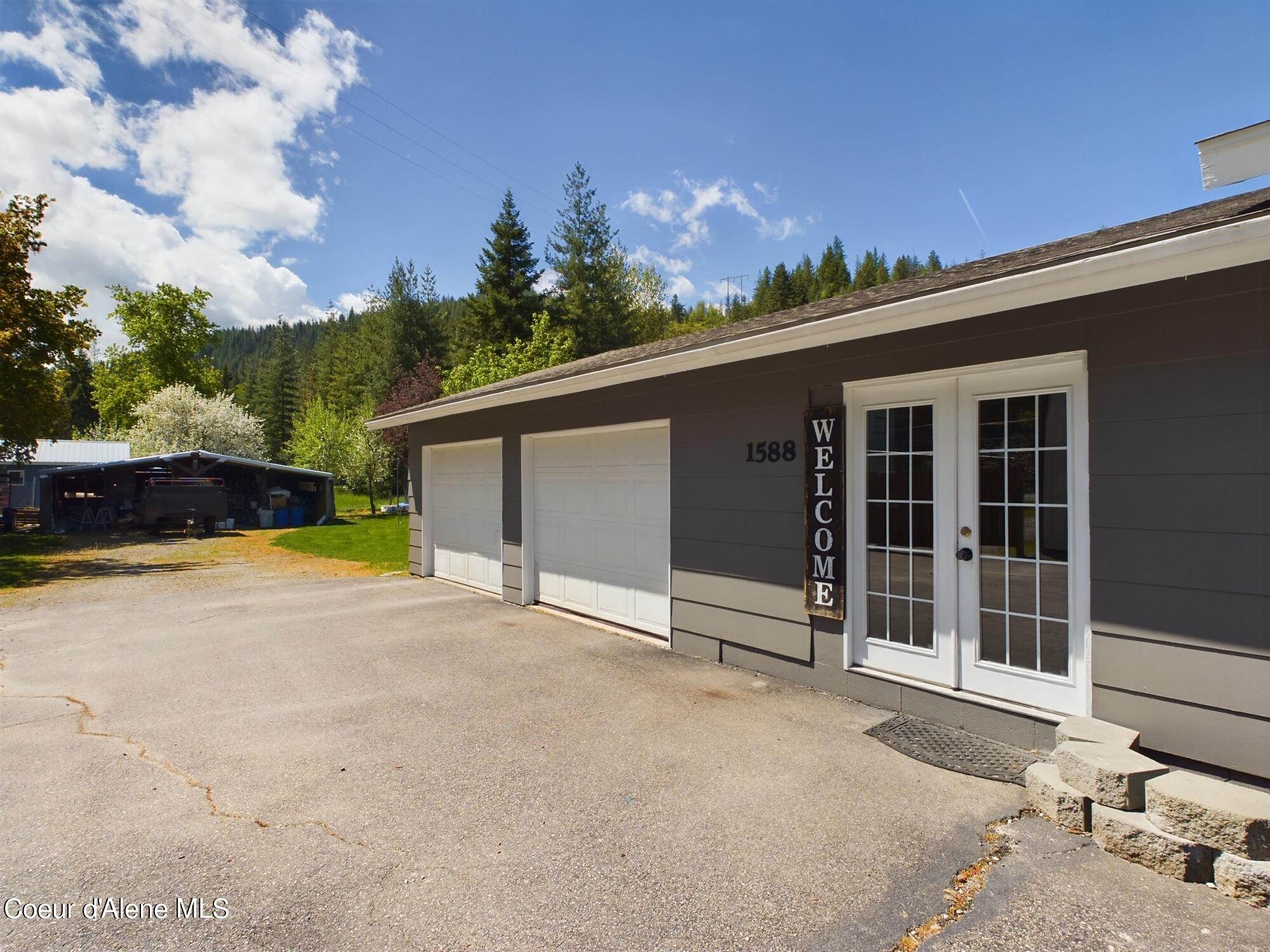 1588 Pinecreek Rd