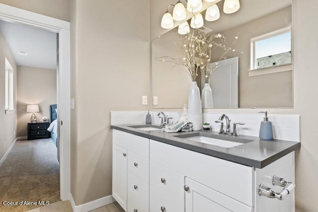 296 E Penstemon Road