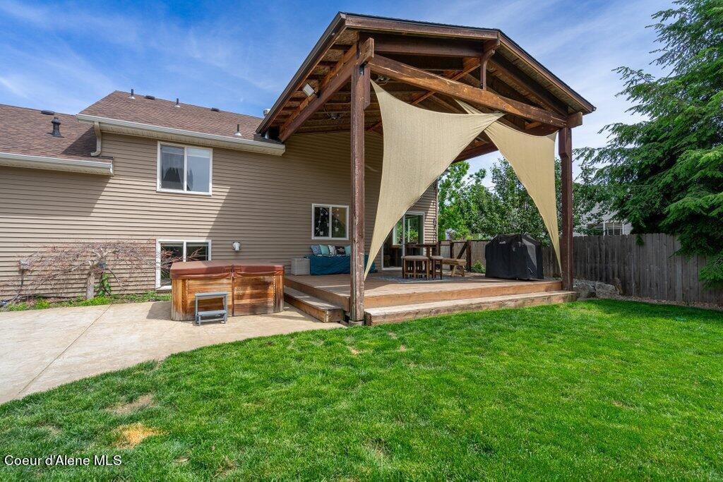 10505 N EMIG RD