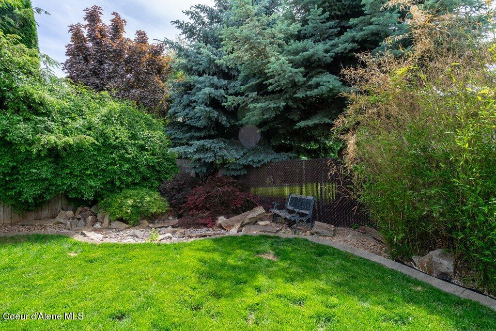 10505 N EMIG RD