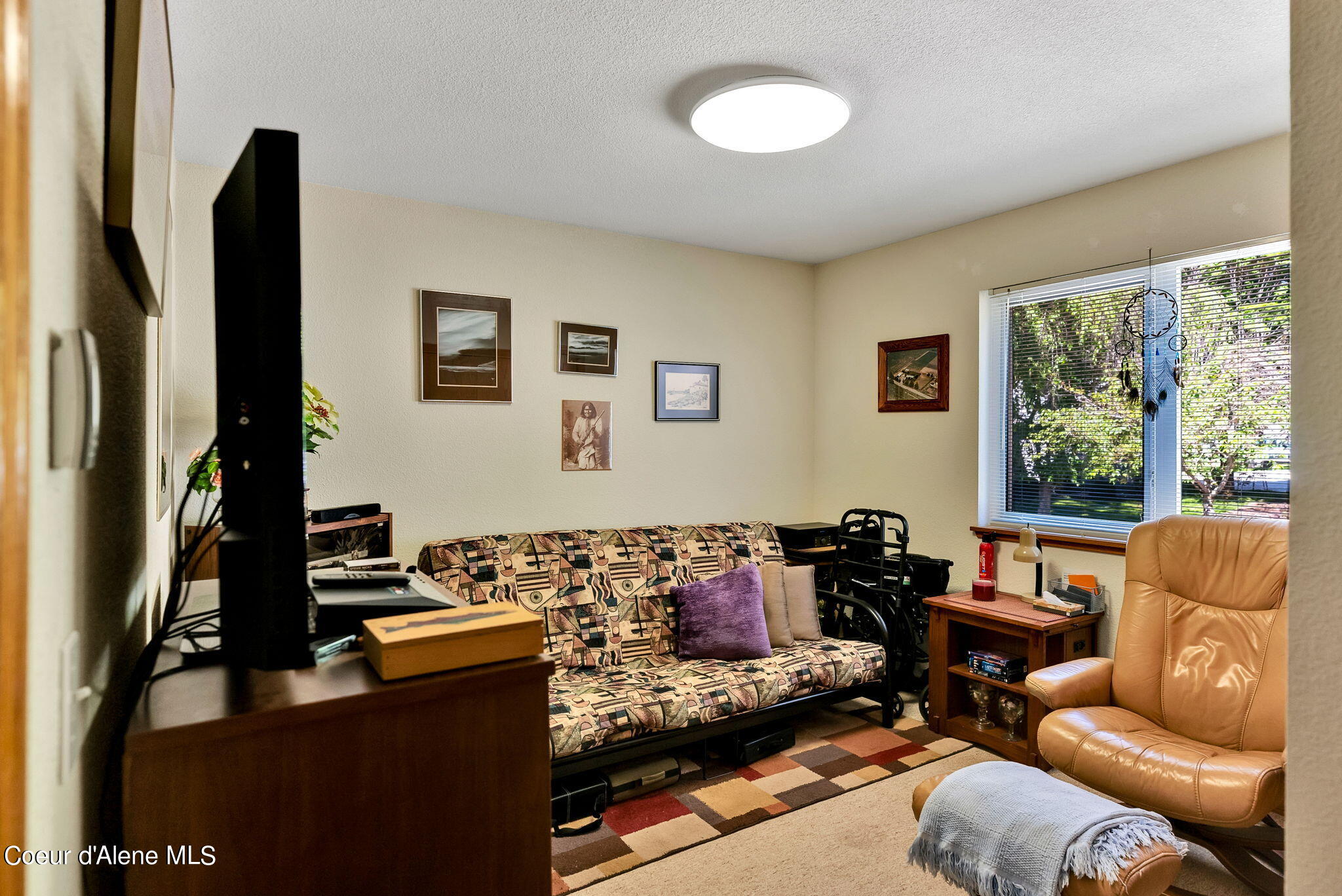 3050 E WOODLYN CT