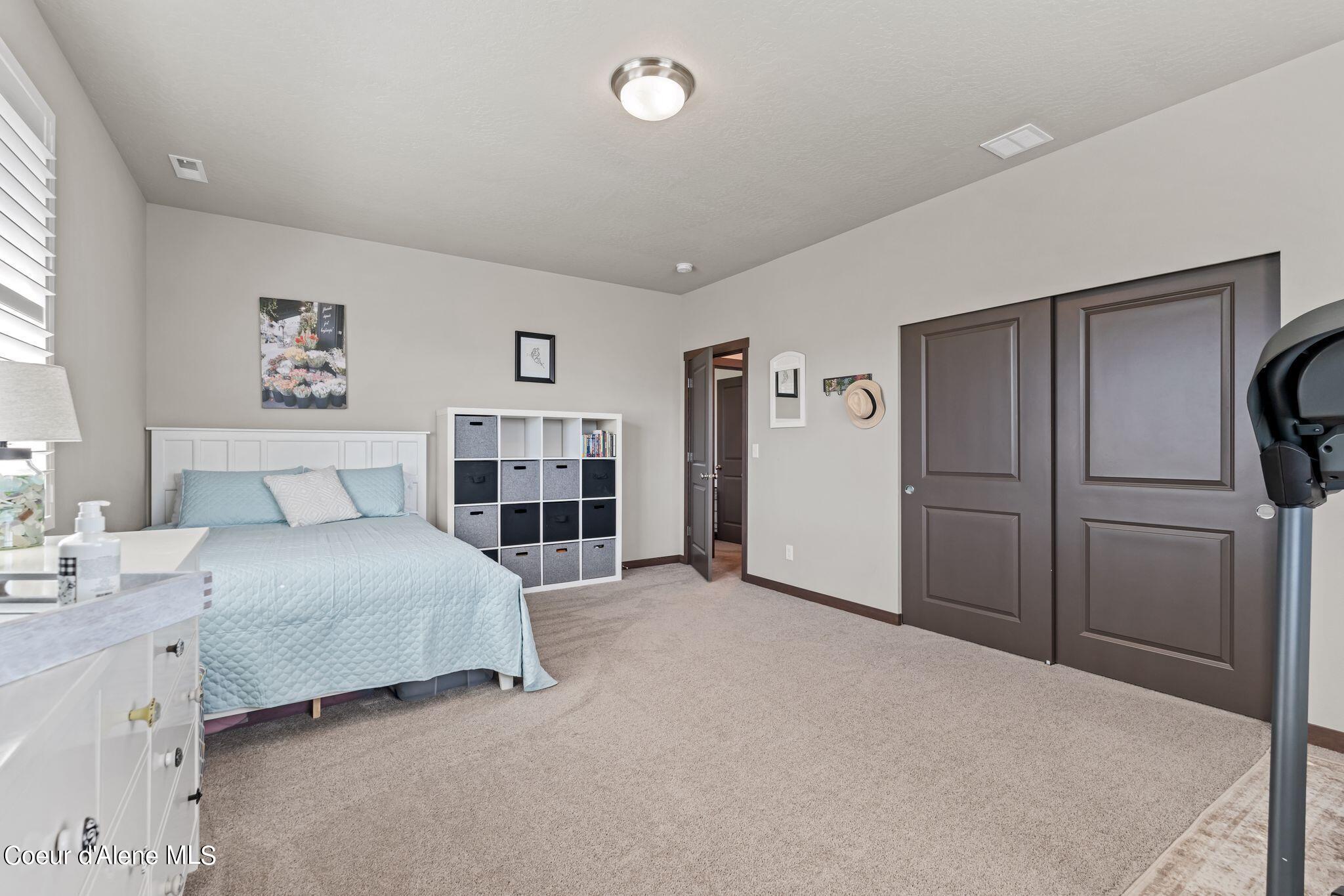 5120 W Gumwood Circle