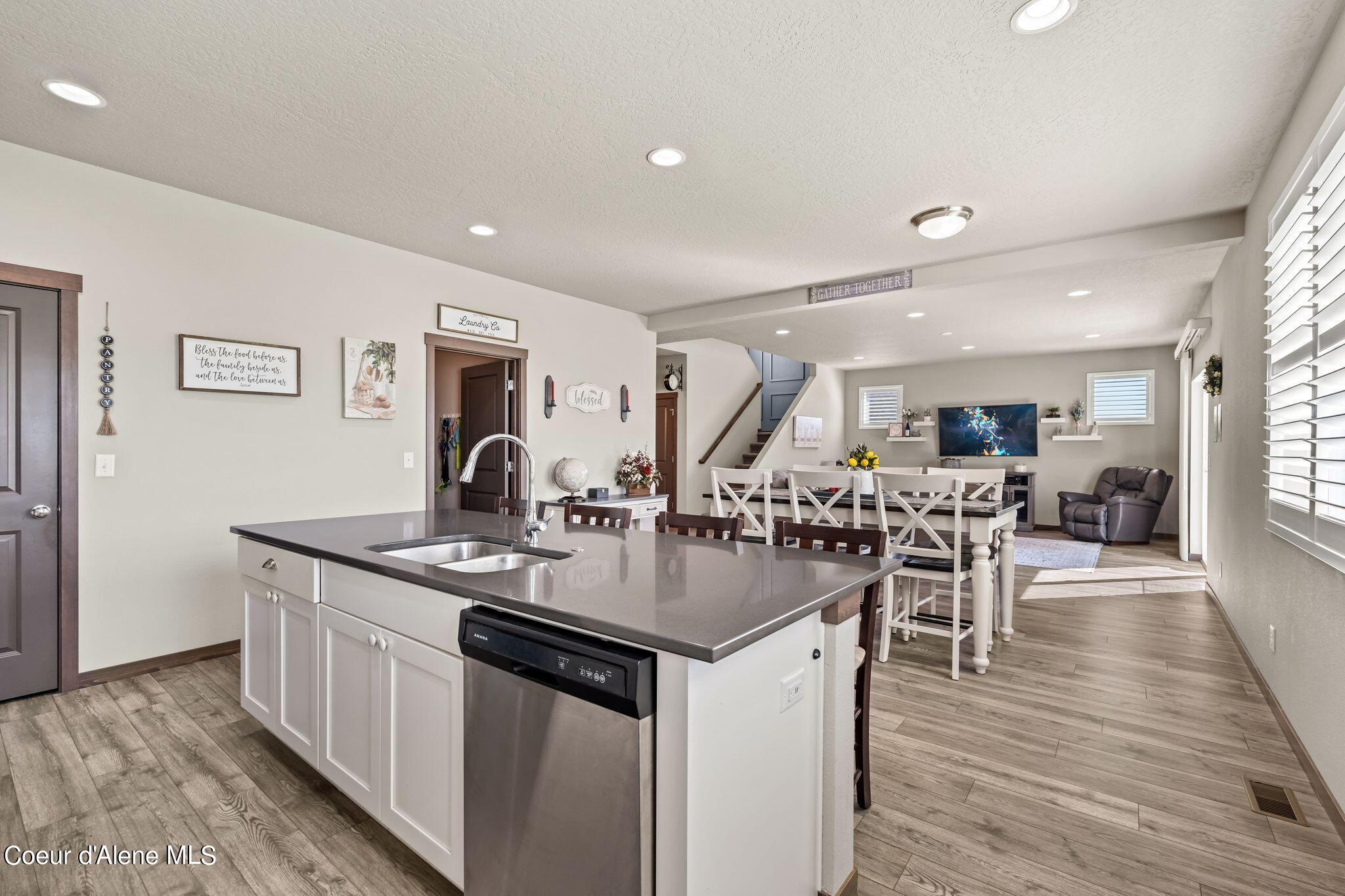 5120 W Gumwood Circle