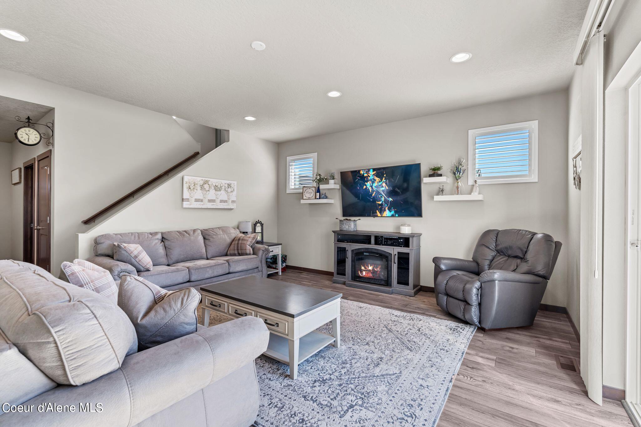 5120 W Gumwood Circle