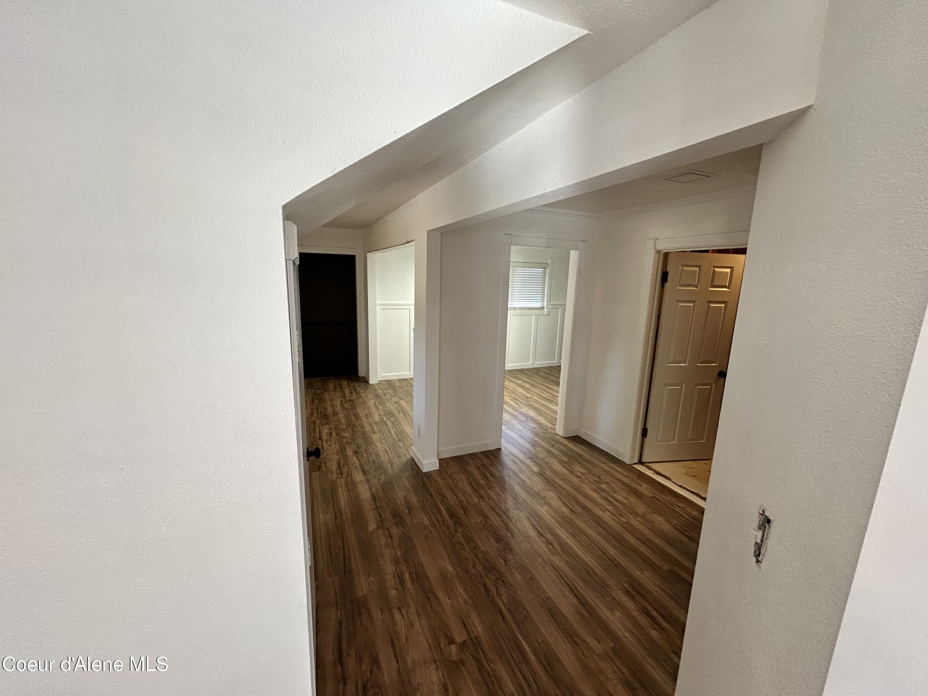 489 E Jefferson Ave