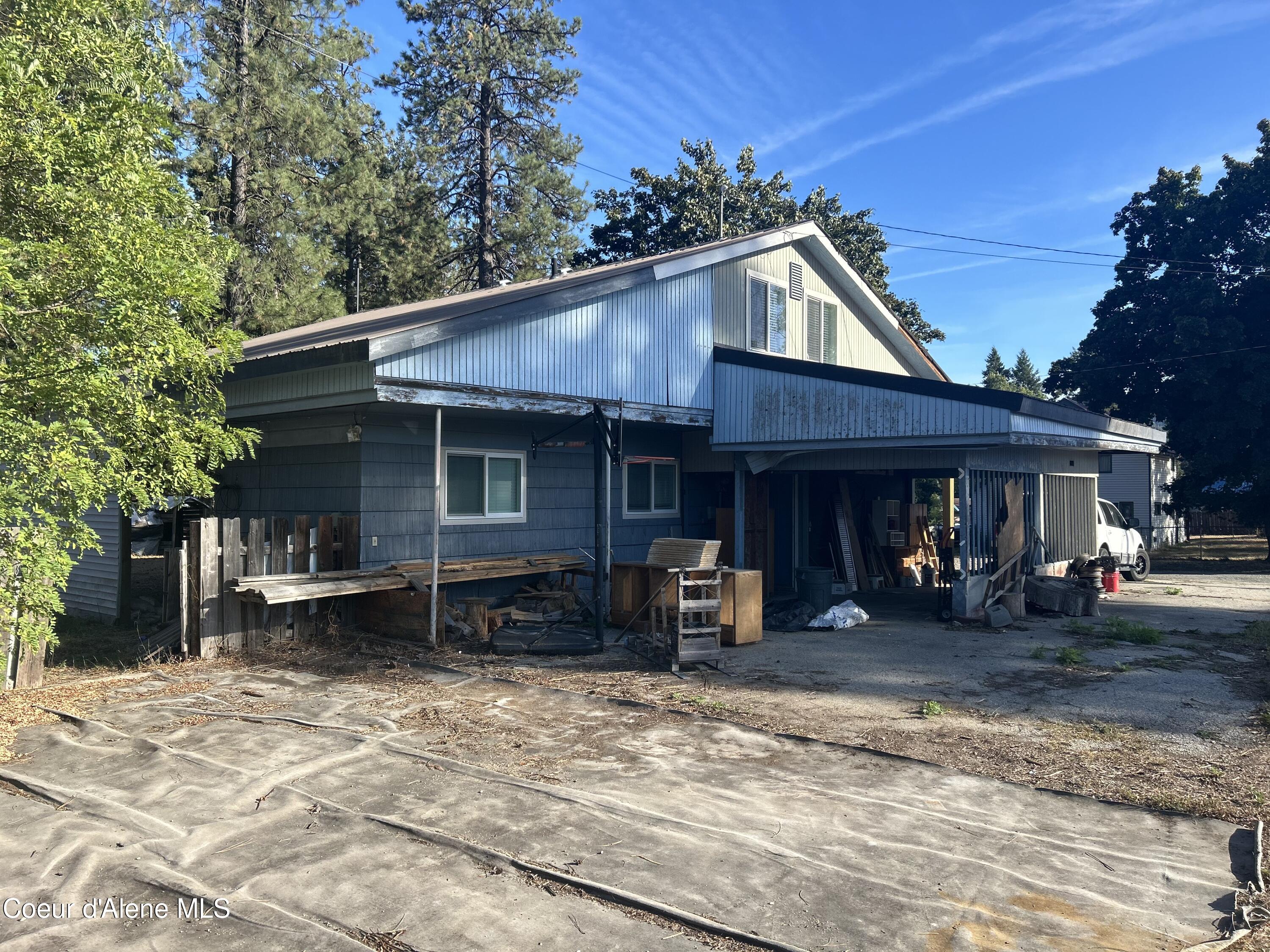 489 E Jefferson Ave