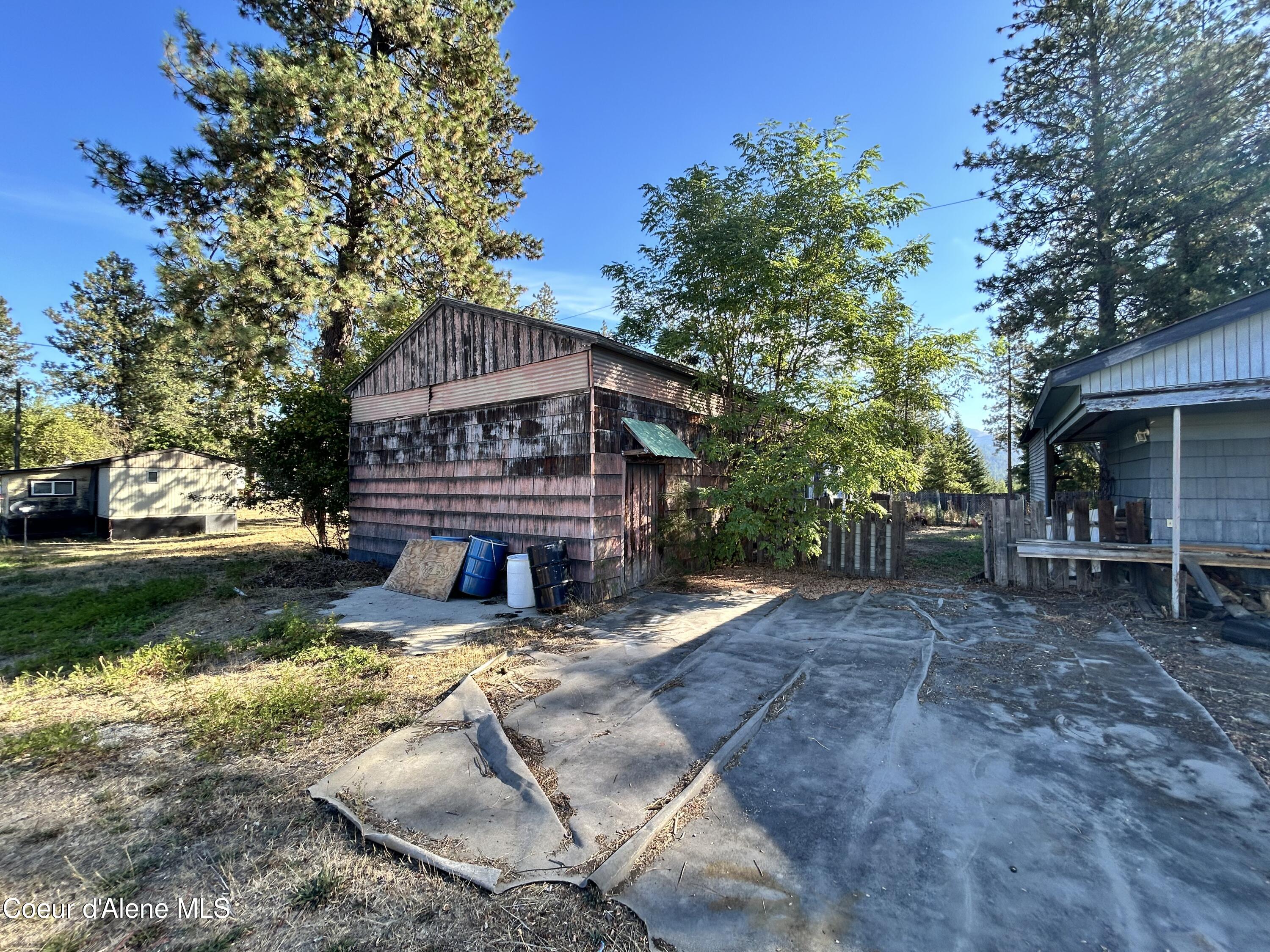 489 E Jefferson Ave