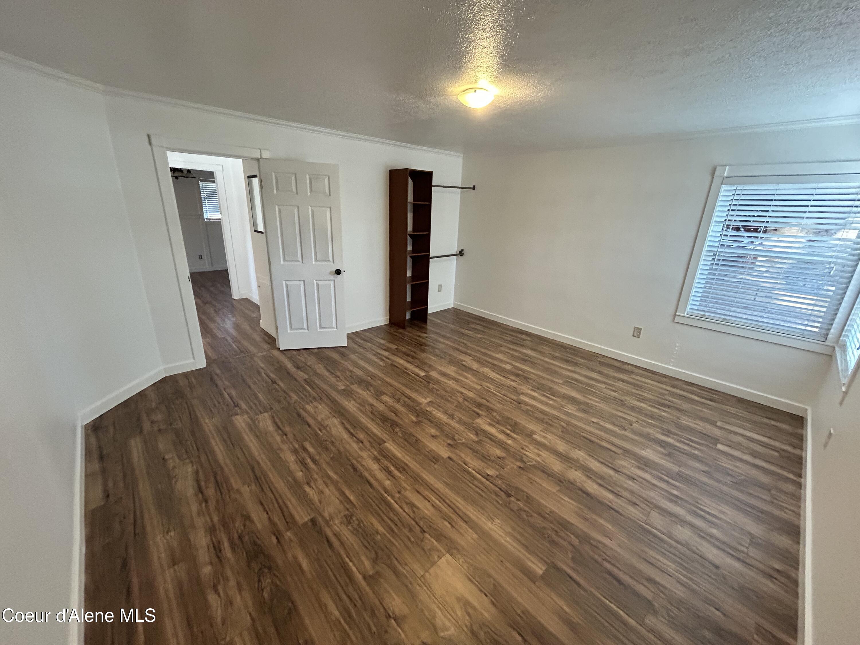 489 E Jefferson Ave