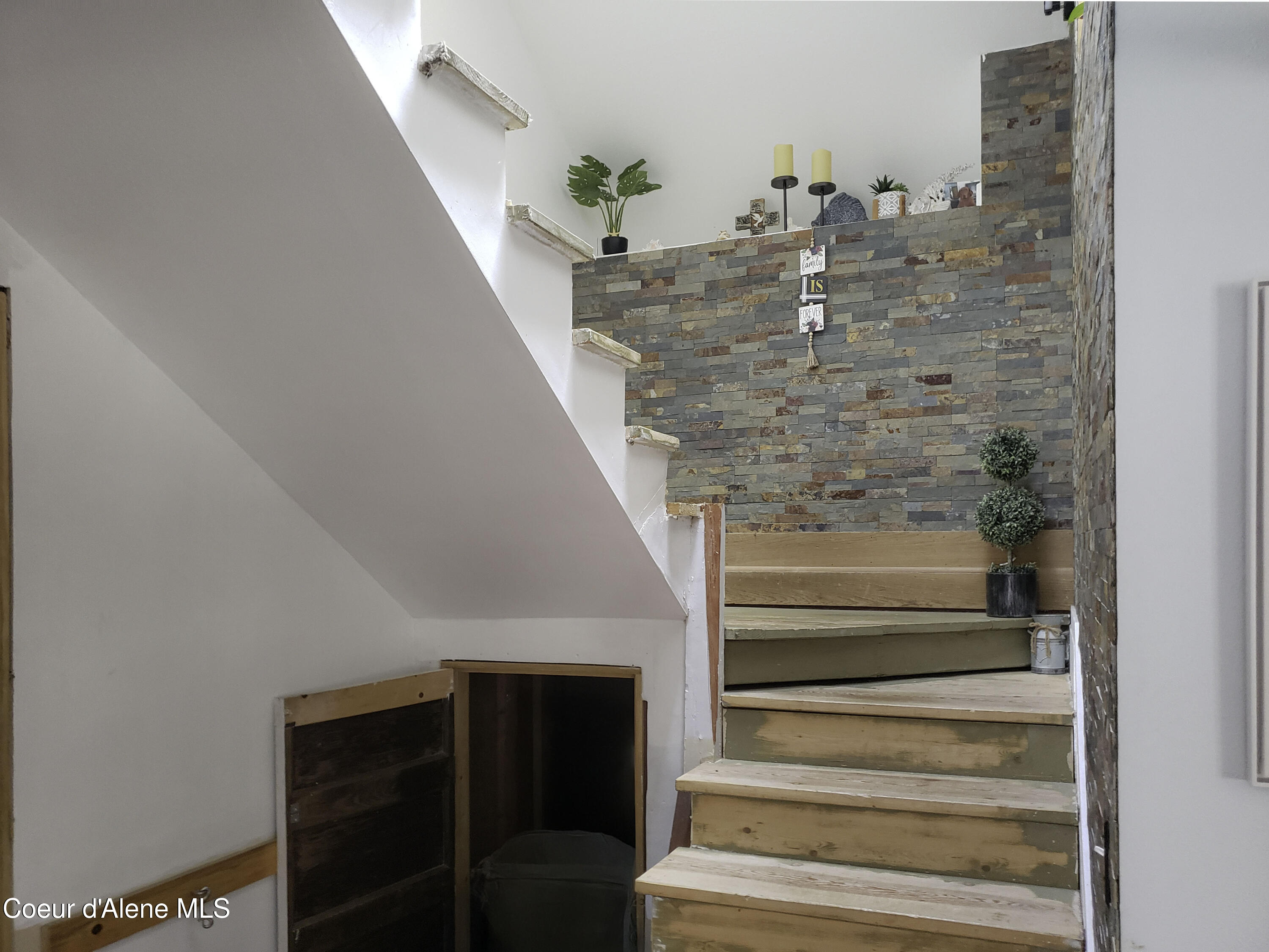 128 Westley Lane