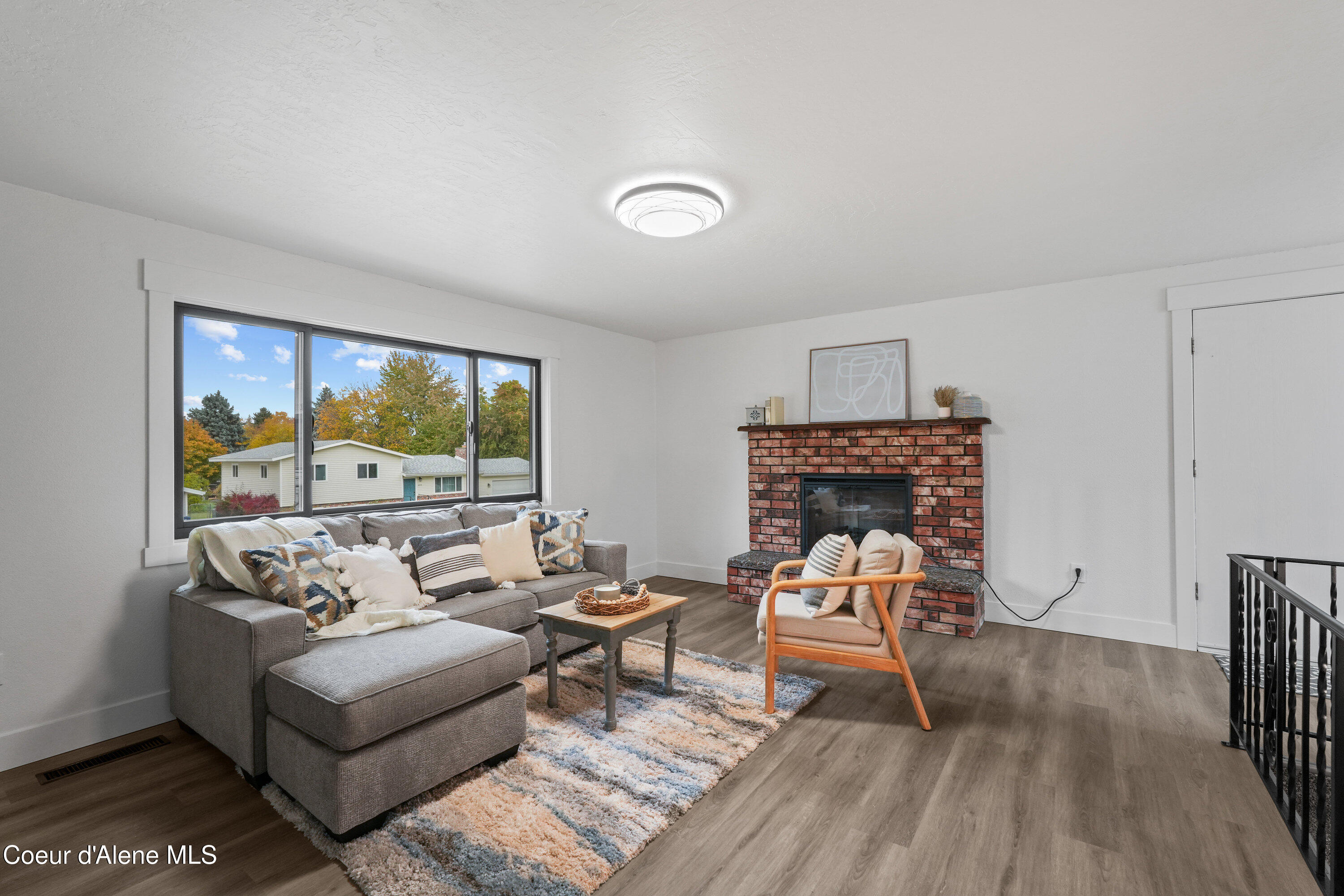 402 E SUNRISE DR, Coeur d'Alene