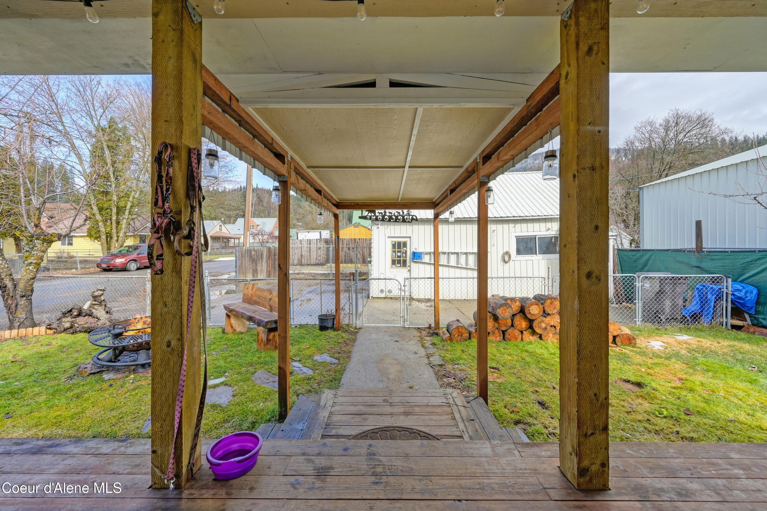 116 W Yellowstone Ave