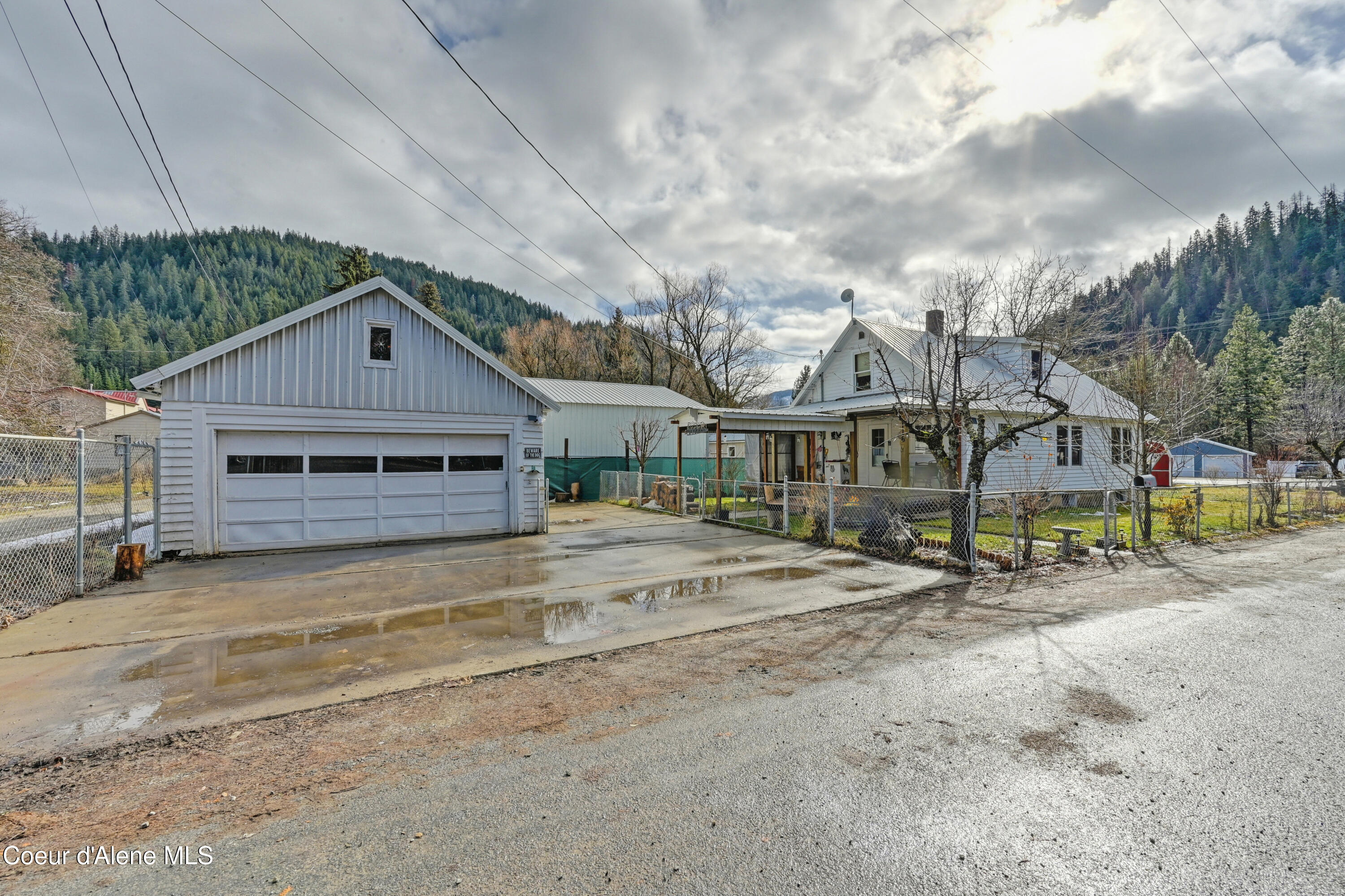 116 W Yellowstone Ave