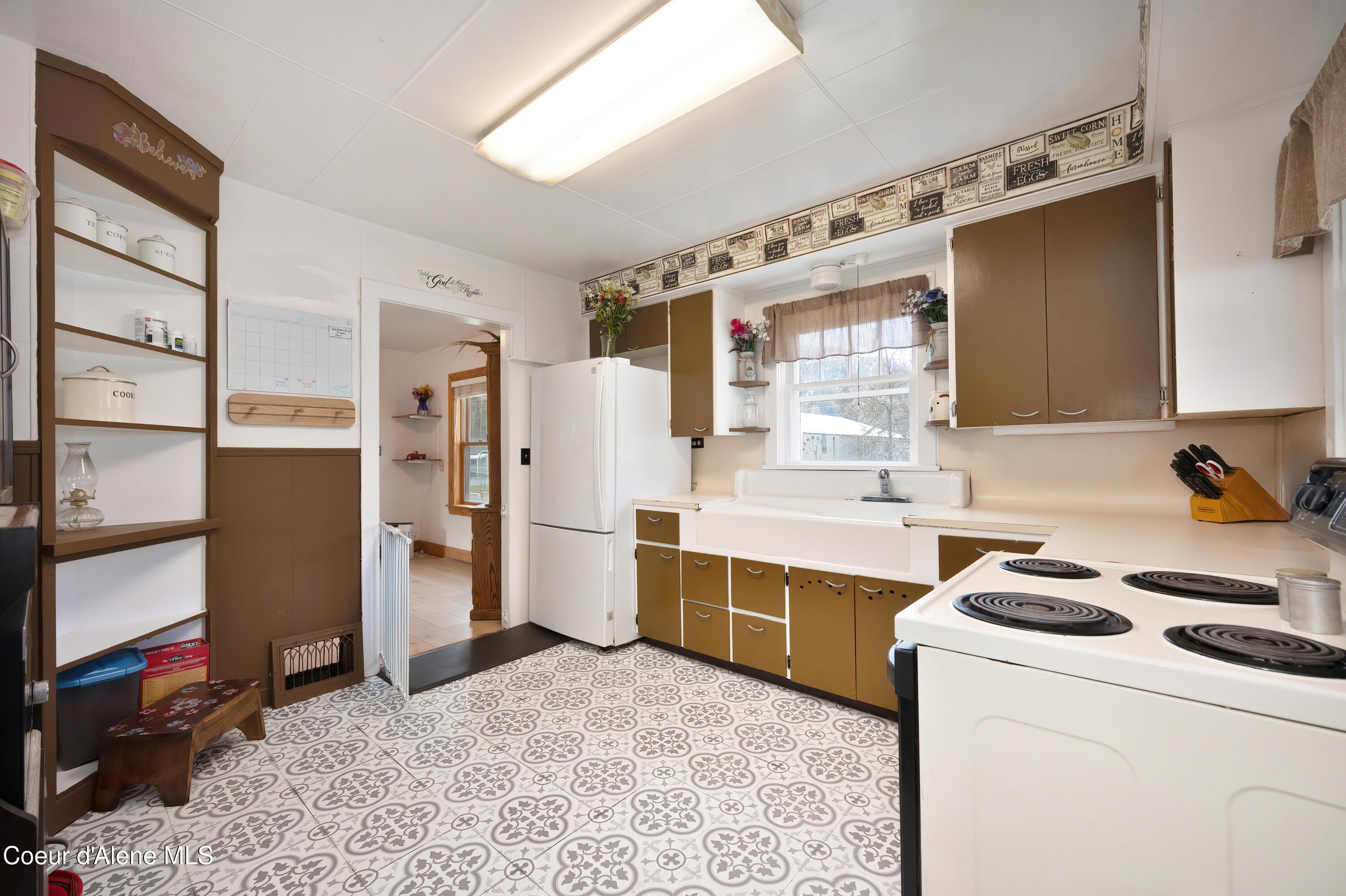 116 W Yellowstone Ave