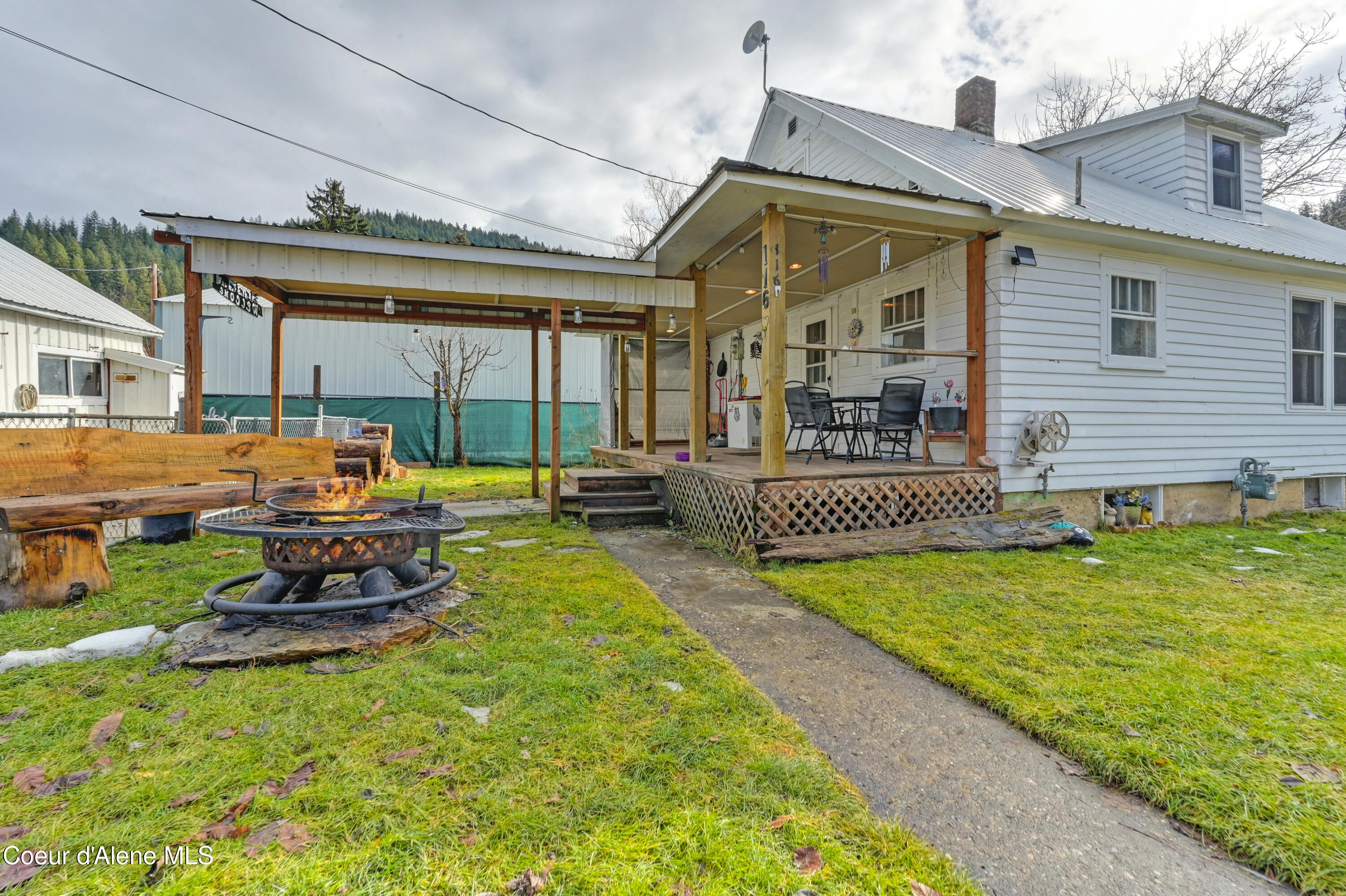116 W Yellowstone Ave