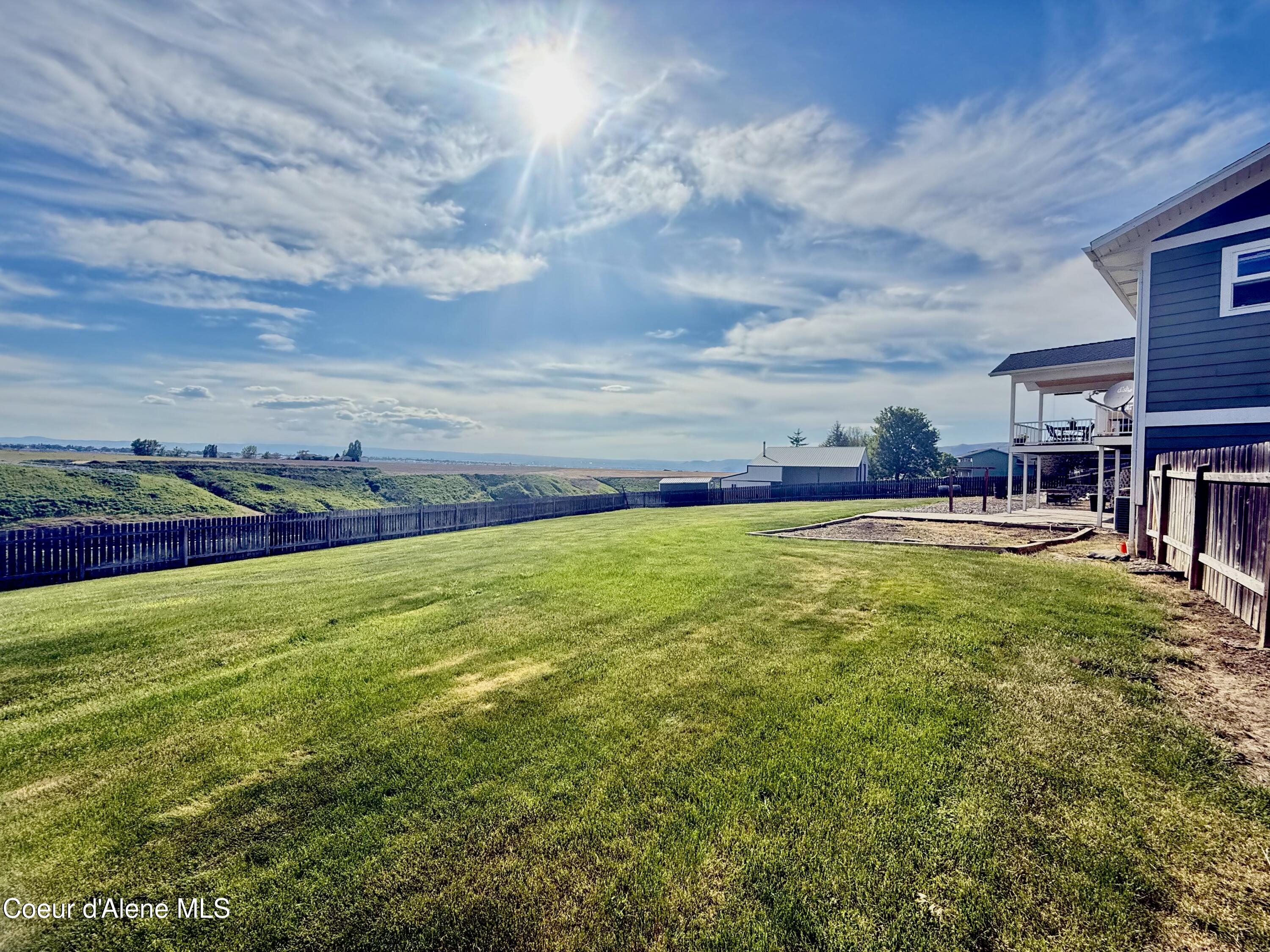 6552 Wapiti Dr