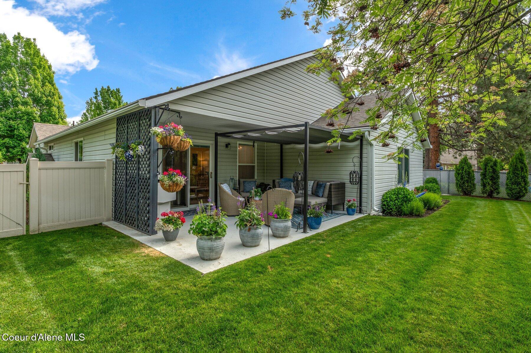 5835 E STEAMBOAT BEND