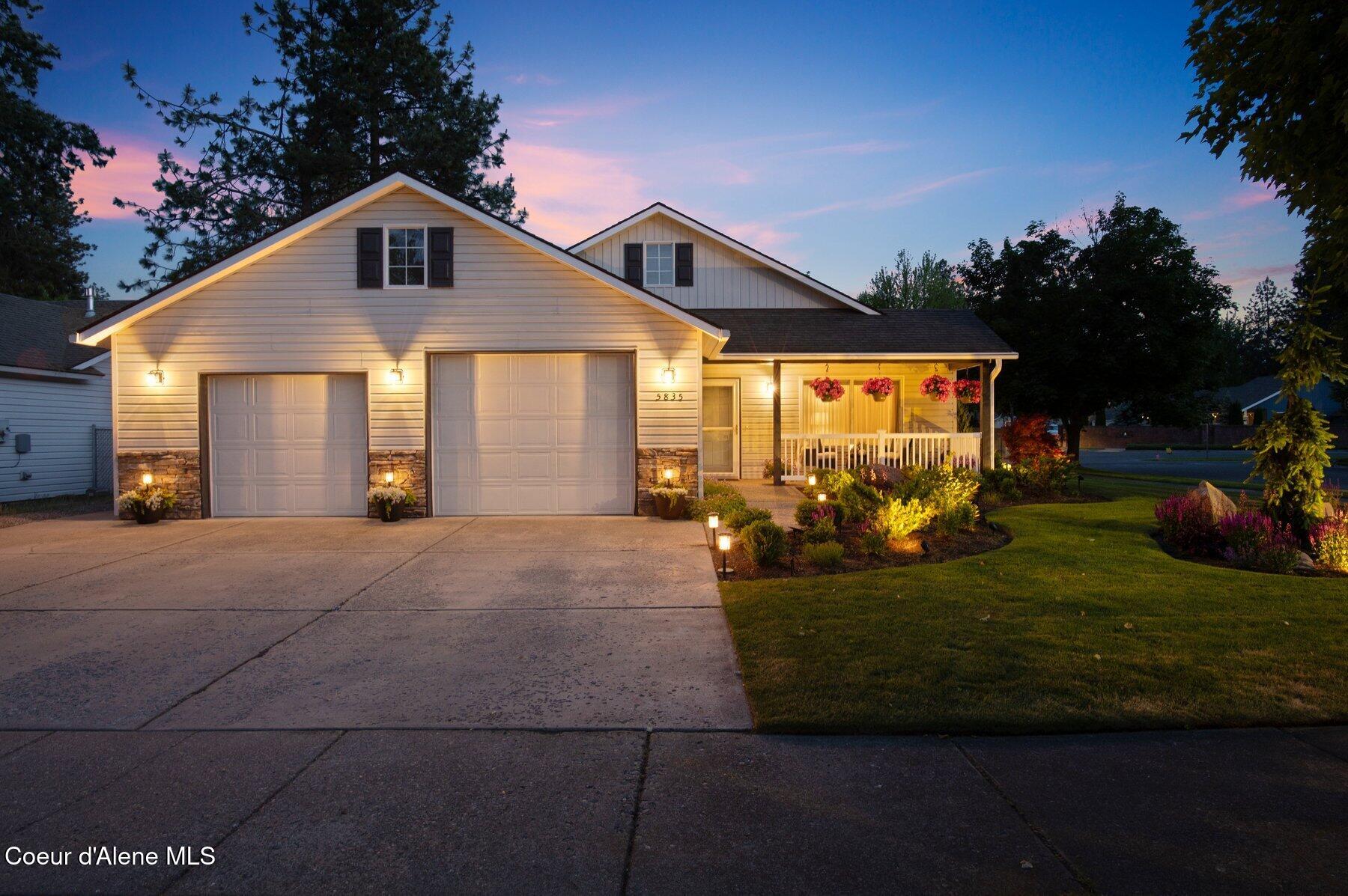 5835 E STEAMBOAT BEND