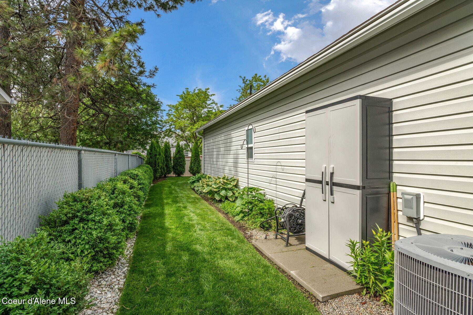 5835 E STEAMBOAT BEND