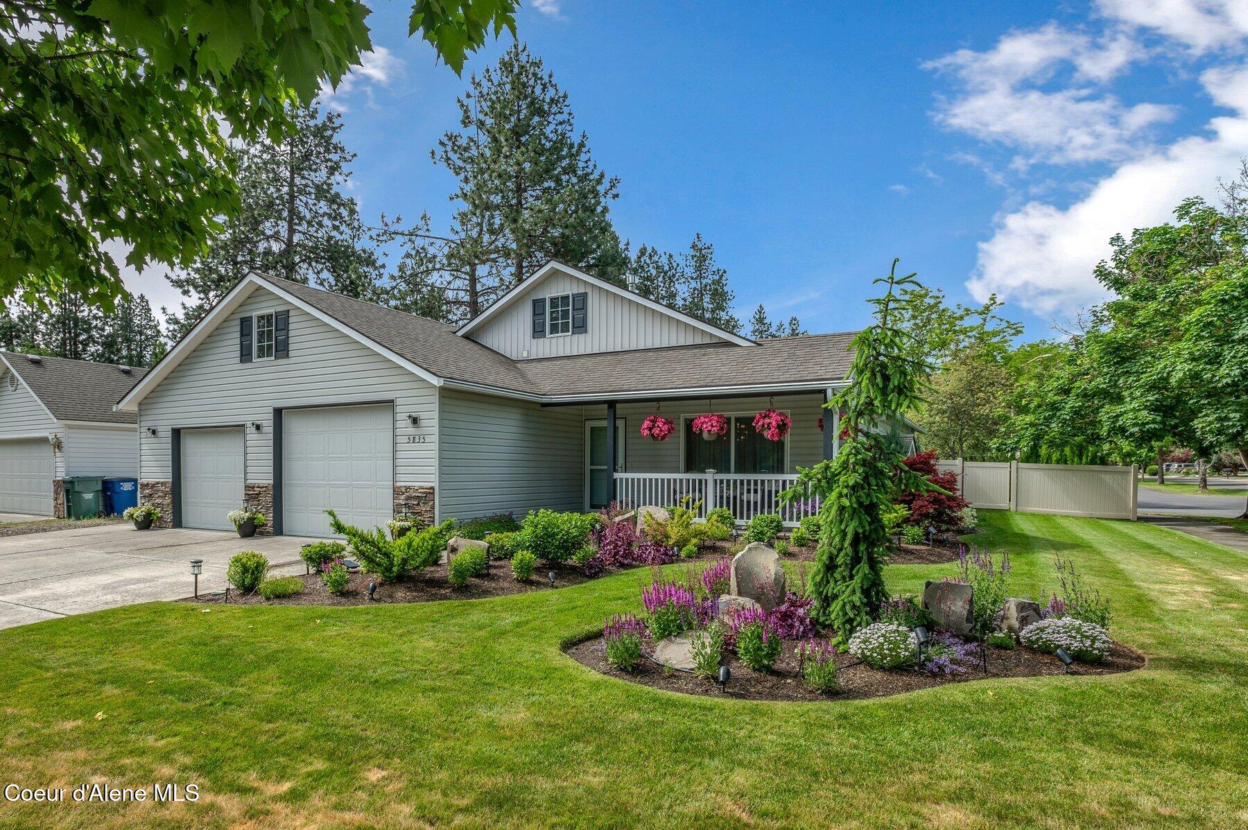 5835 E STEAMBOAT BEND