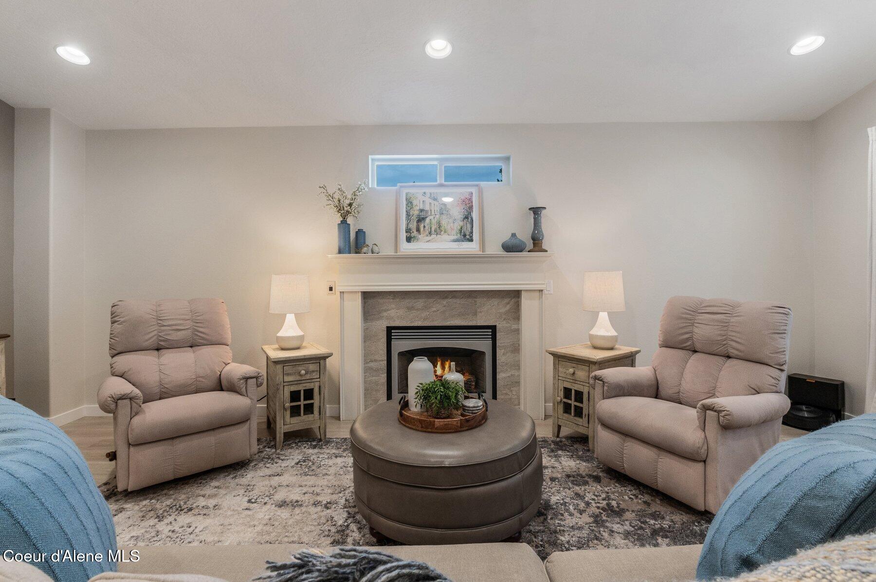 5835 E STEAMBOAT BEND