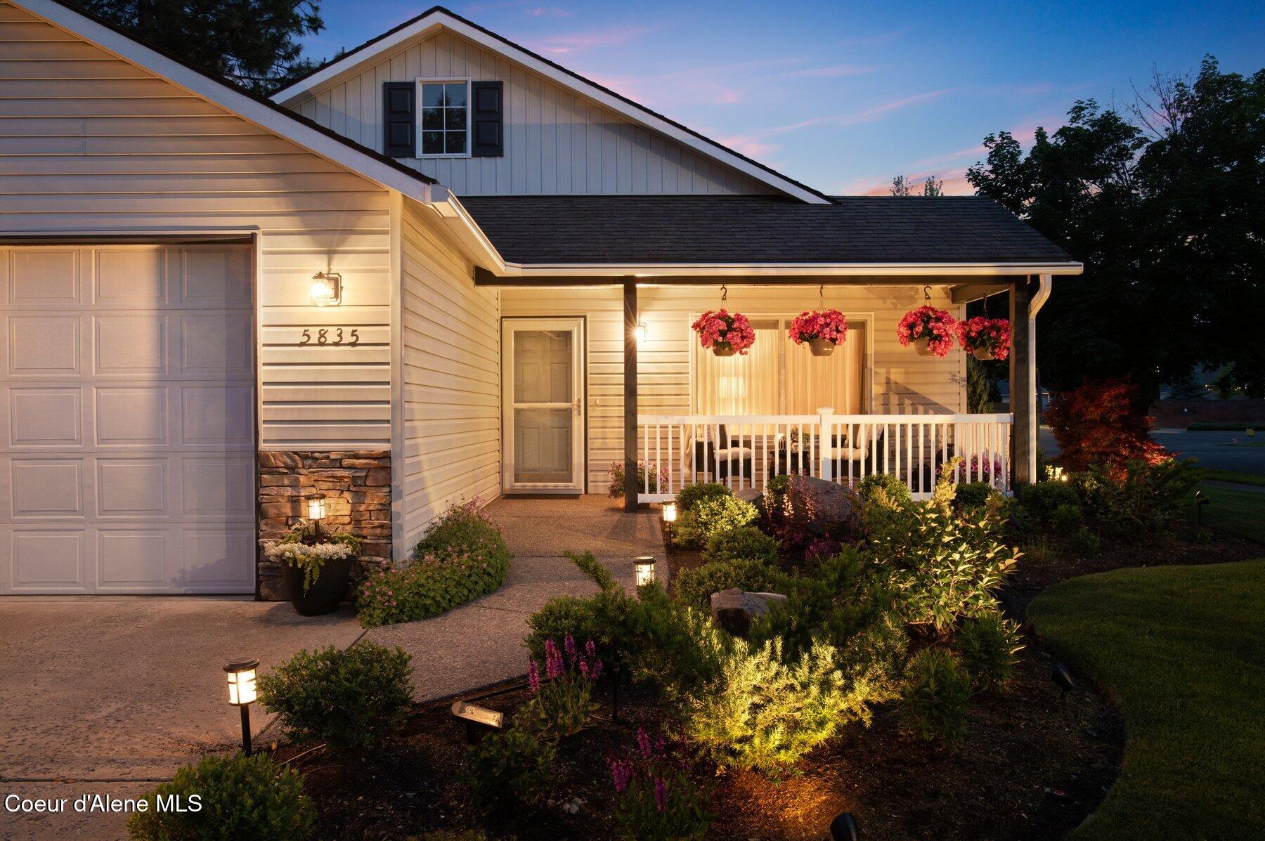 5835 E STEAMBOAT BEND