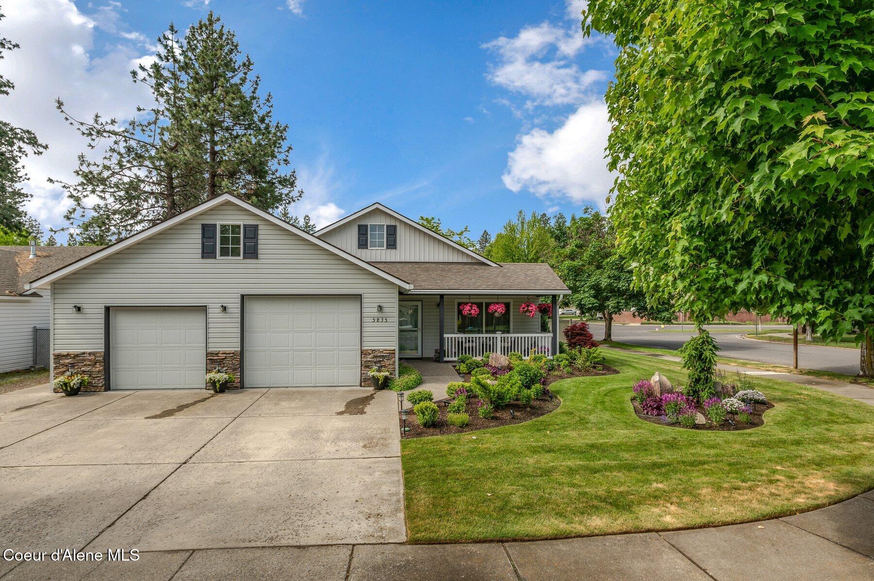 5835 E STEAMBOAT BEND