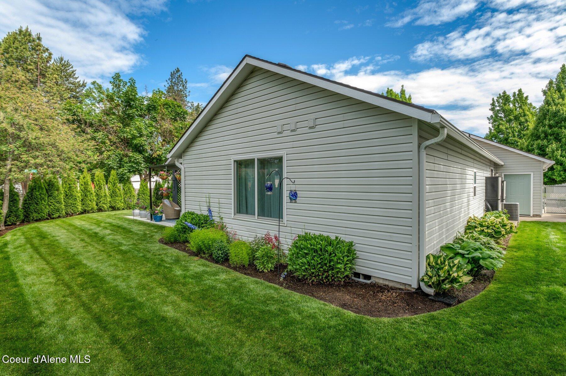 5835 E STEAMBOAT BEND