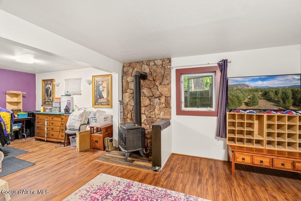 201 S Sequoia Ct
