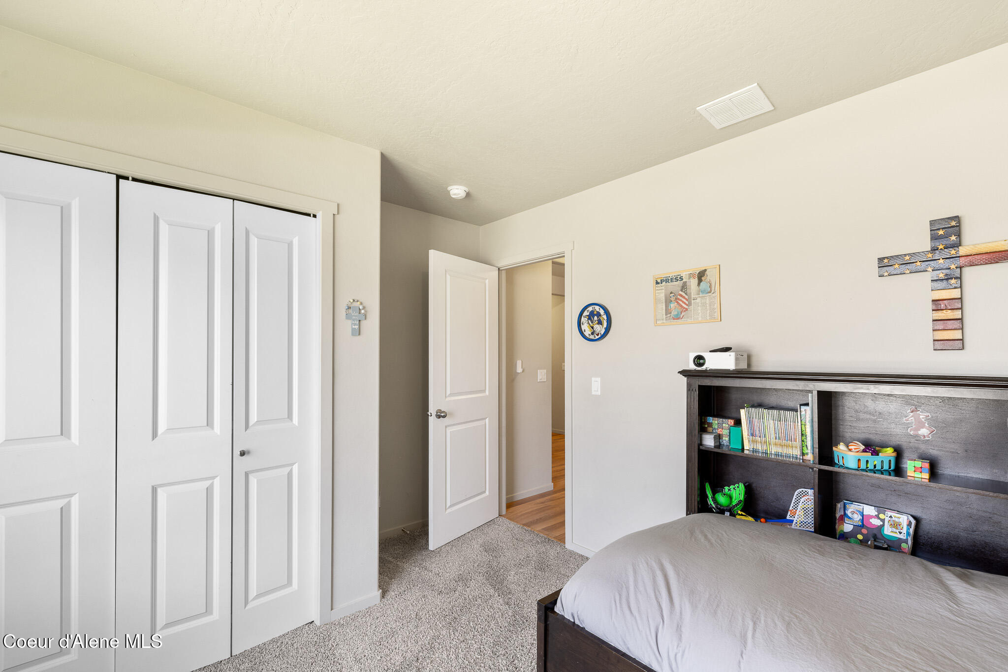 10413 N Belgrave Loop