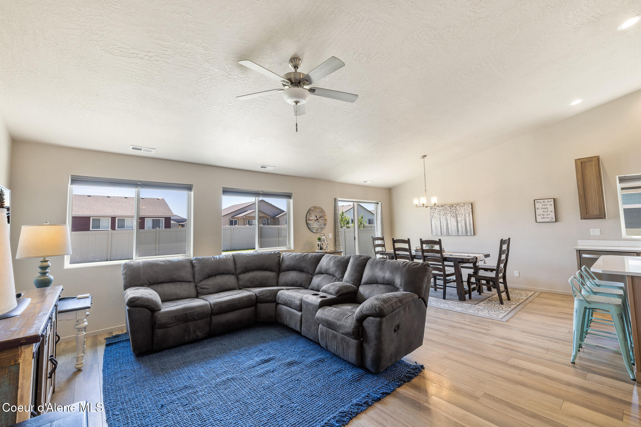 10413 N Belgrave Loop