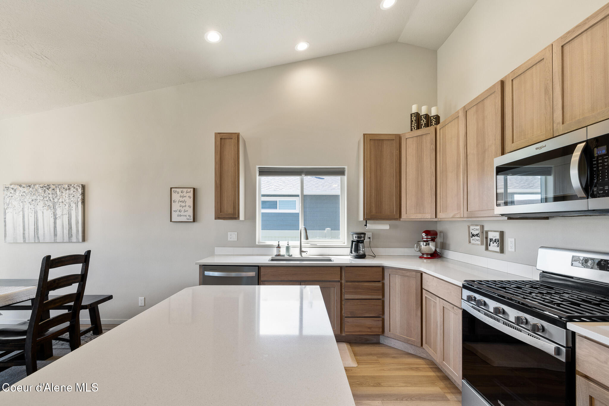 10413 N Belgrave Loop